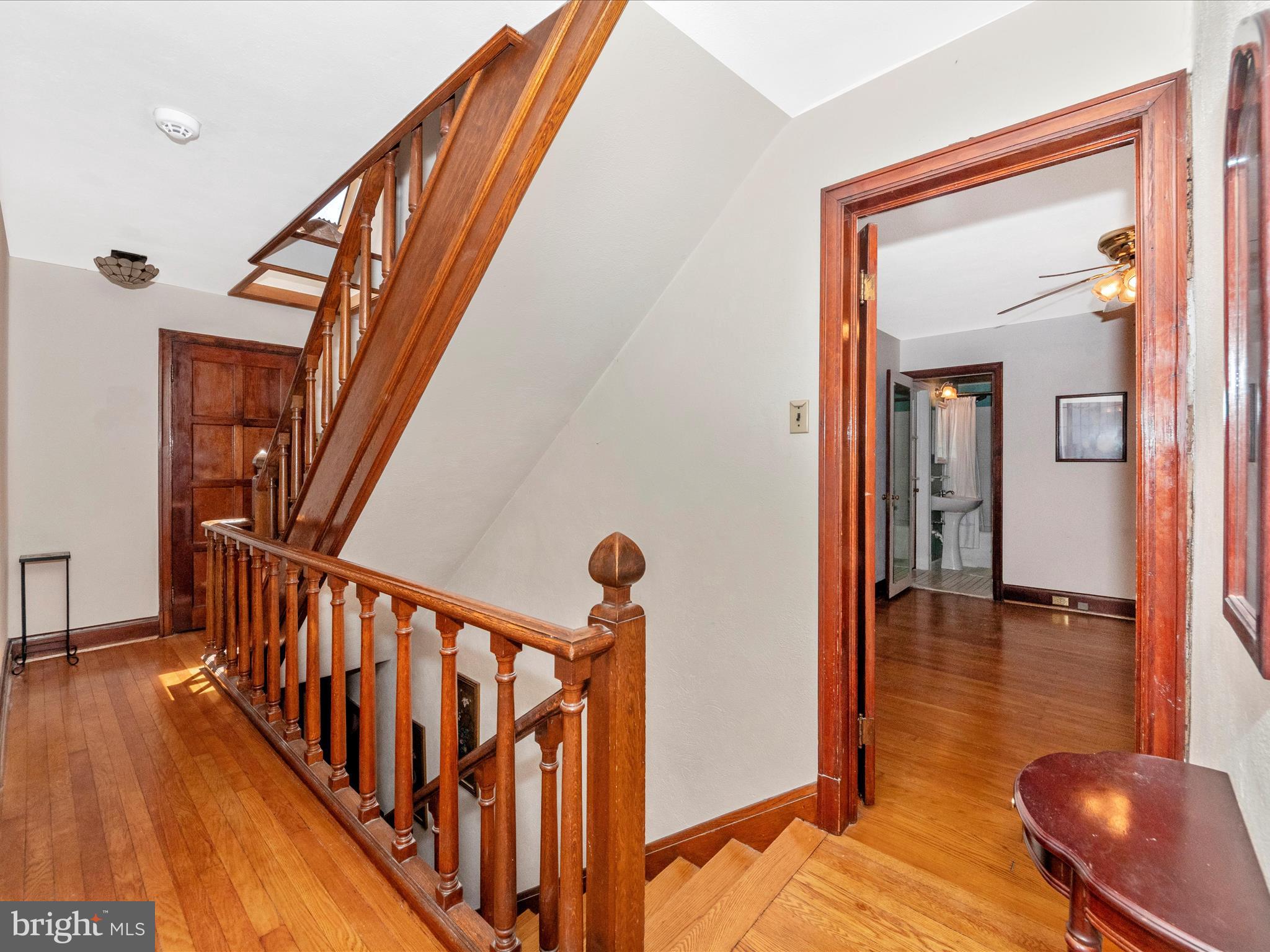 TEN HILLS - Residential