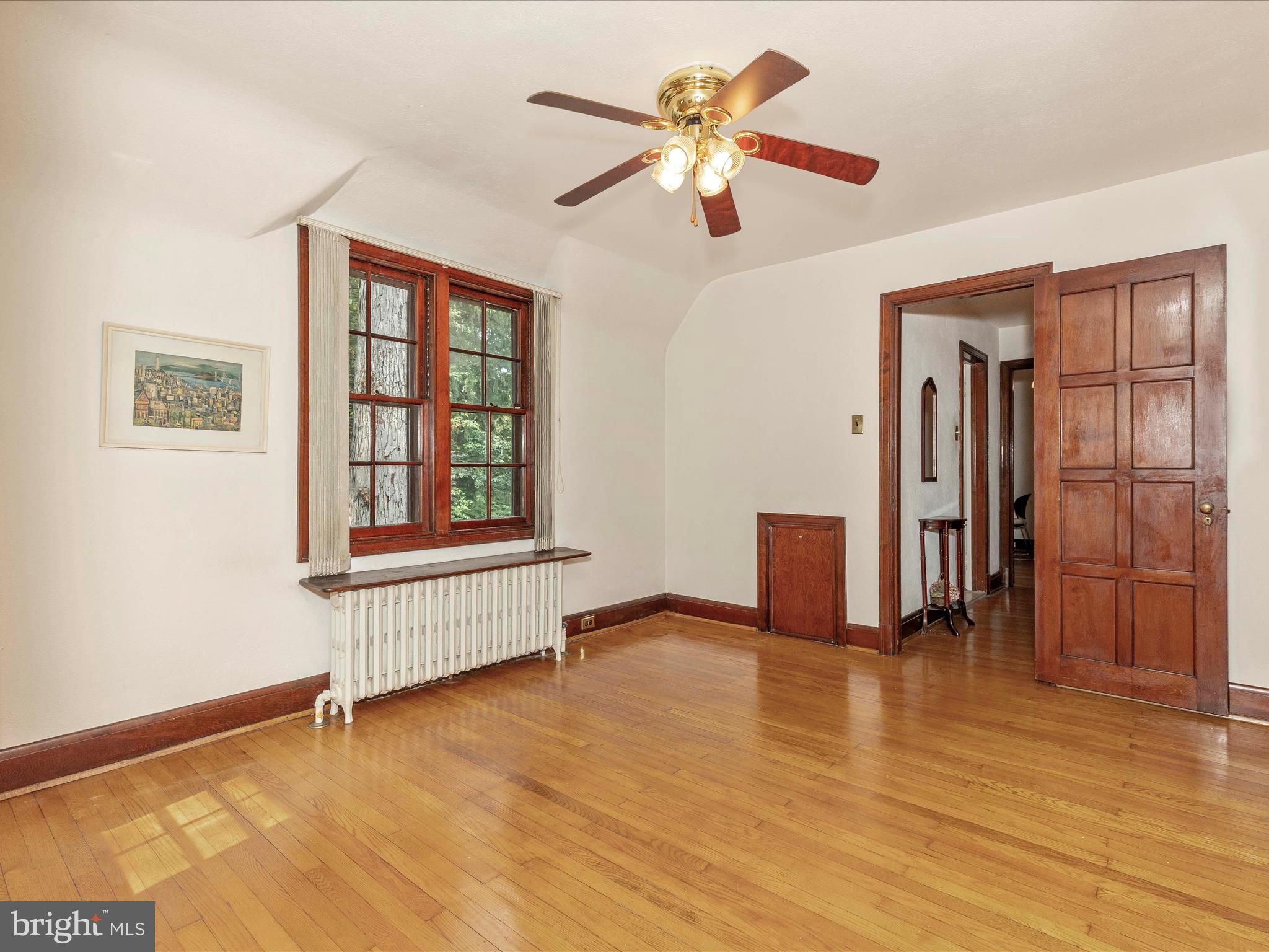 TEN HILLS - Residential