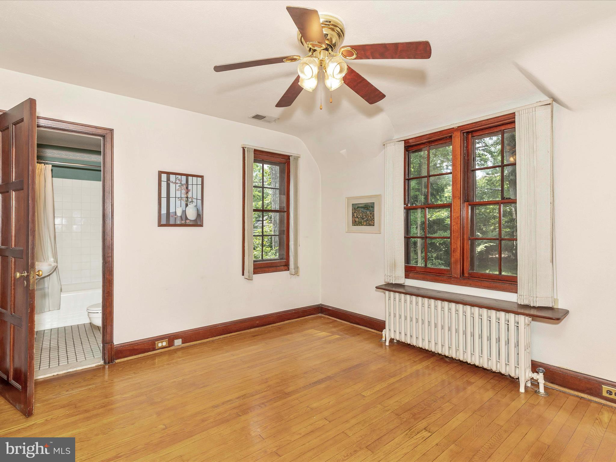 TEN HILLS - Residential