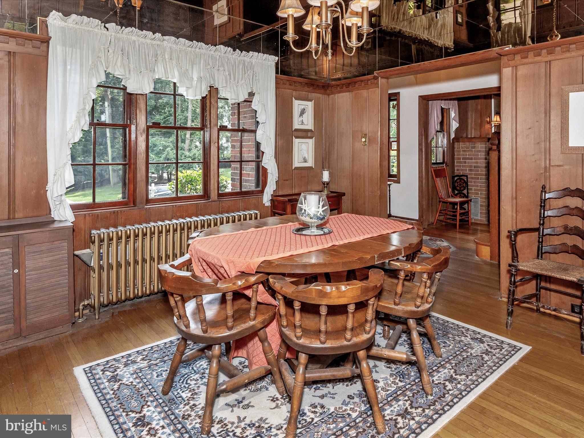 TEN HILLS - Residential