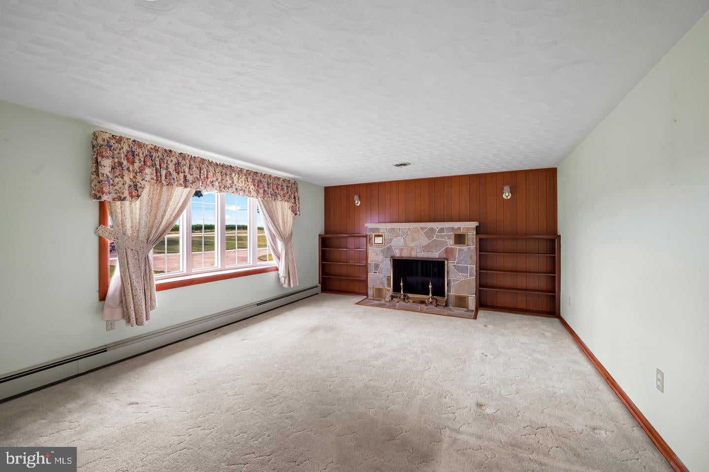 2104 and 2100 PETERMAN ROAD