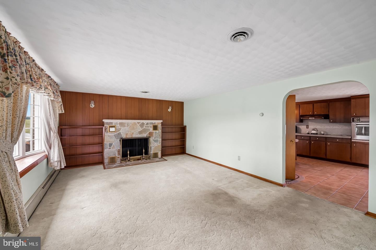 2104 and 2100 PETERMAN ROAD