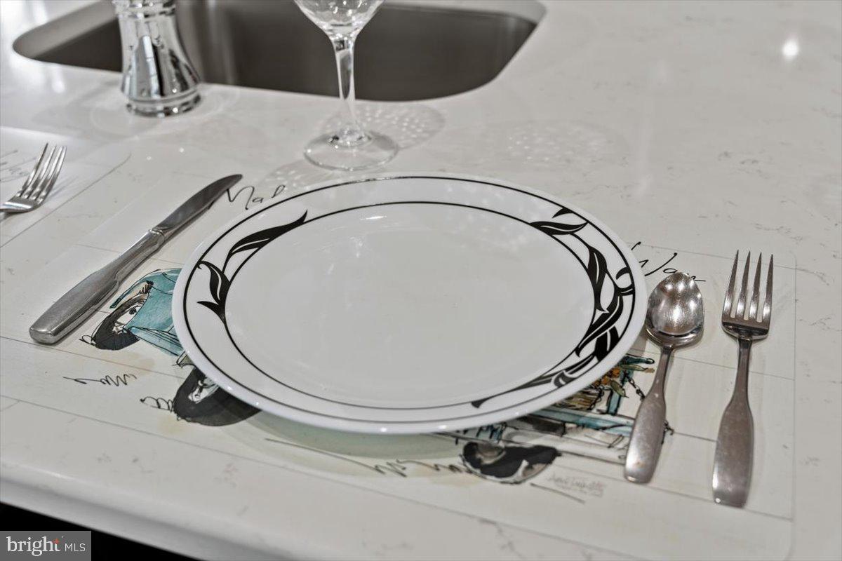 HOLIDAY HILL - Residential