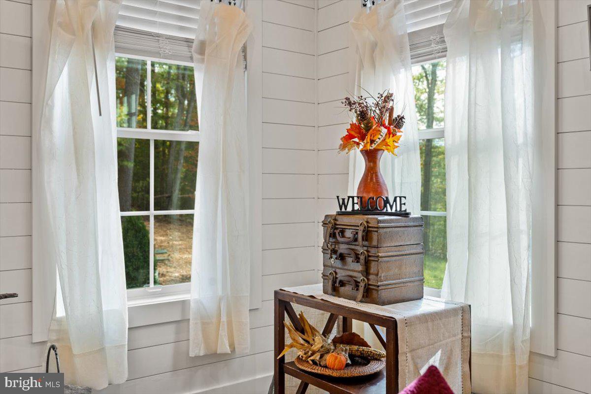 HOLIDAY HILL - Residential