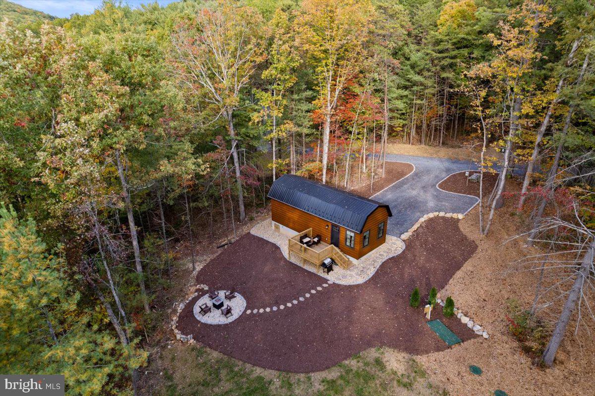 HOLIDAY HILL - Residential