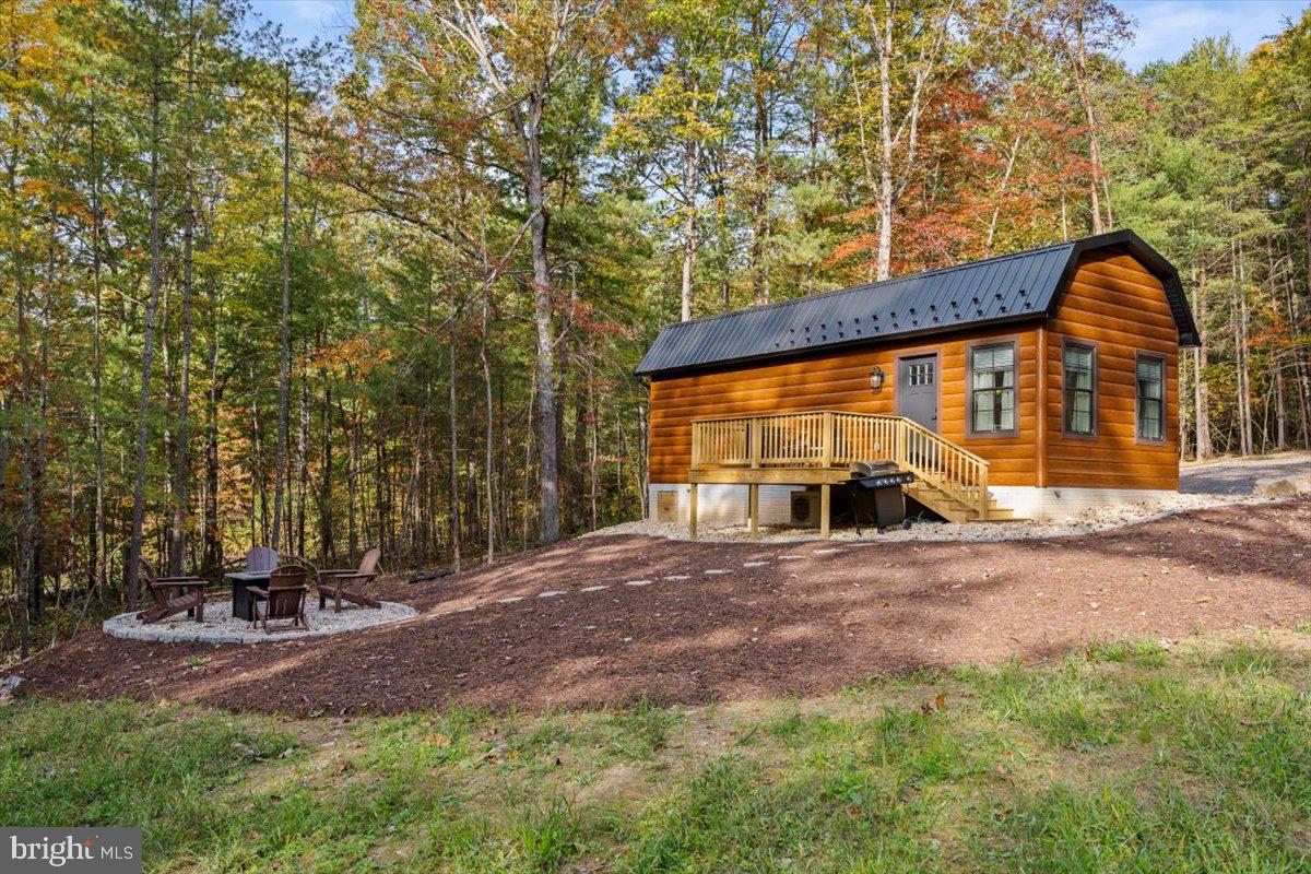 HOLIDAY HILL - Residential