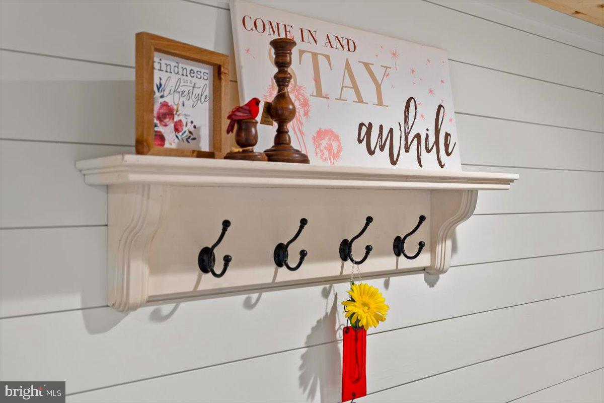 HOLIDAY HILL - Residential