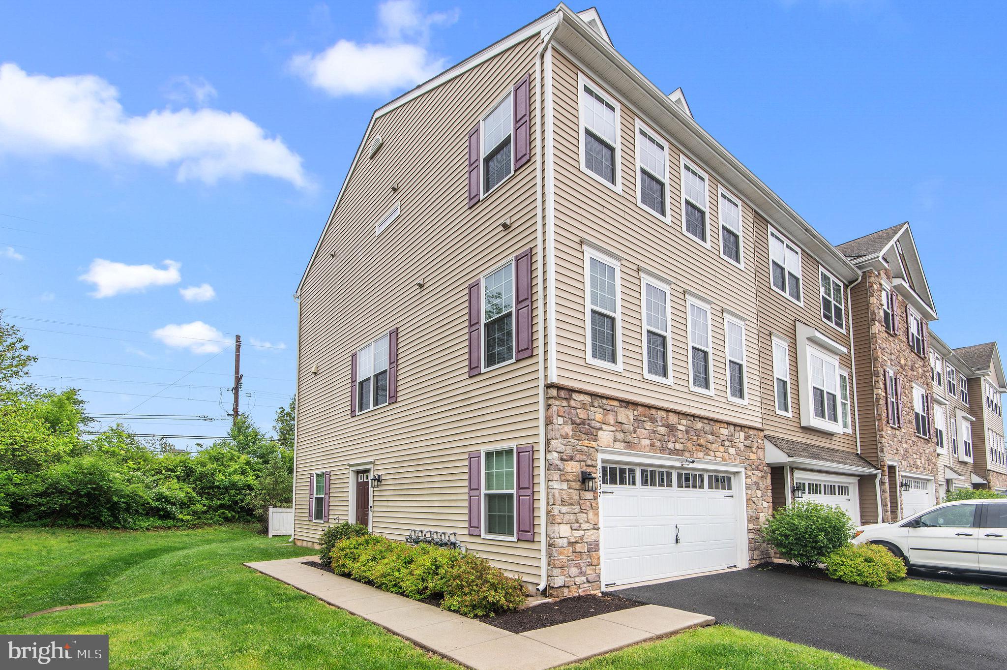 FORTUNA CROSSING - Residential