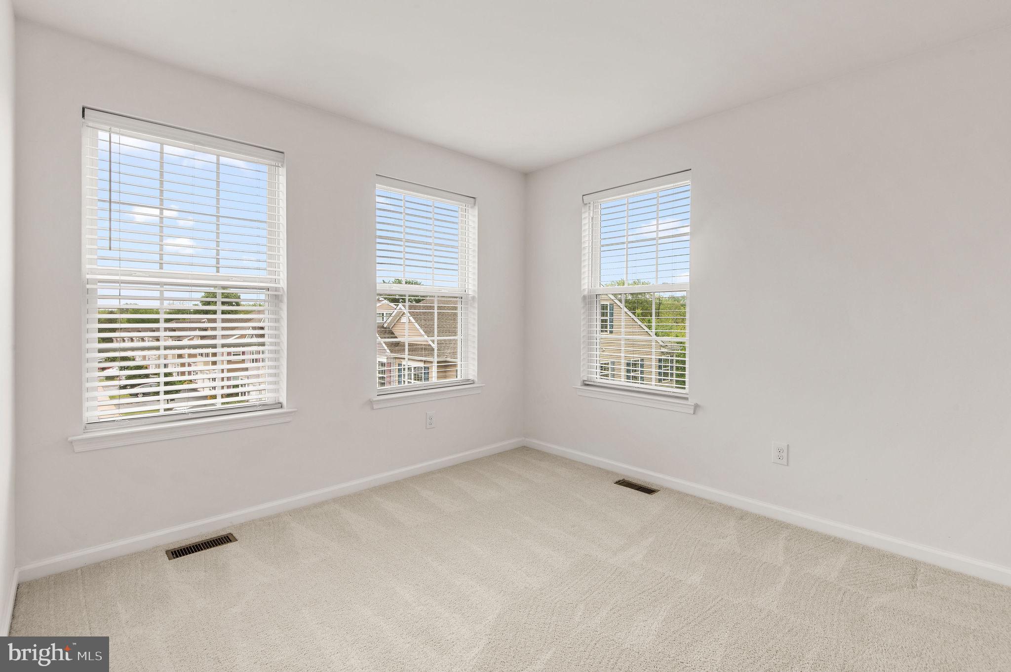 FORTUNA CROSSING - Residential