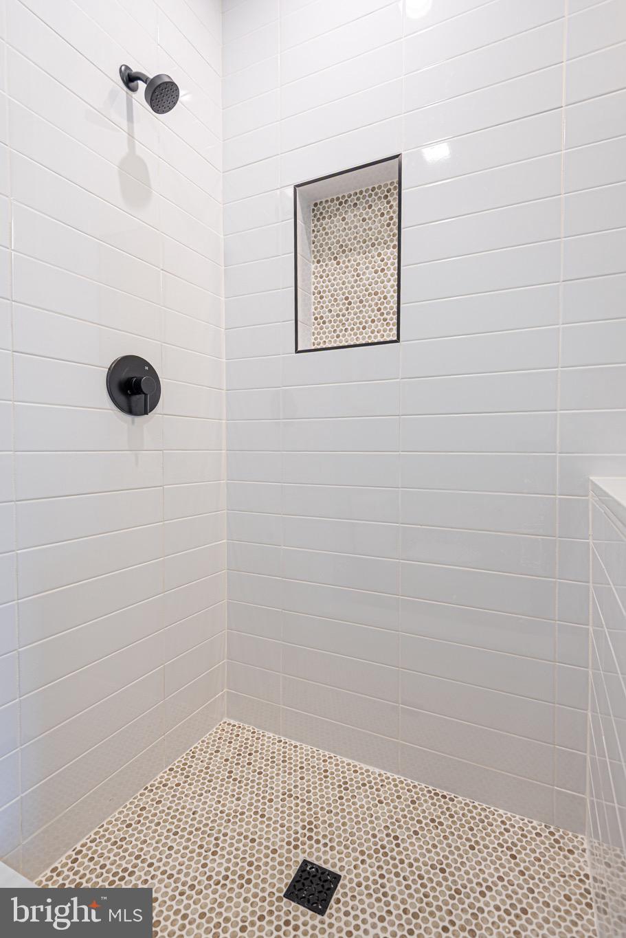 LITTLE SALISBURY - Residential