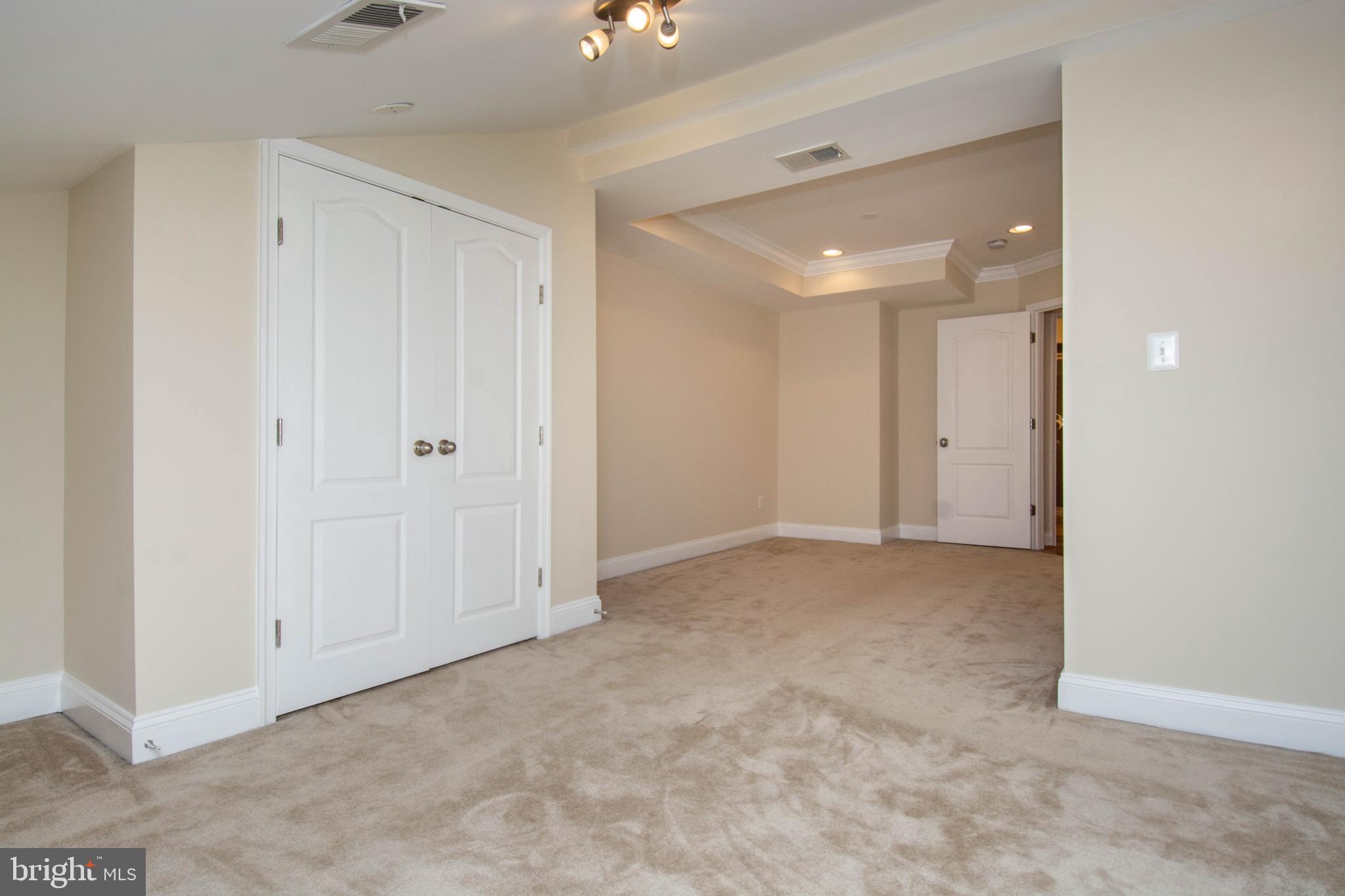 UPPER FELLS POINT - Residential