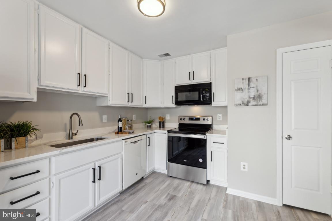 NORTH PINE RIDGE - Residential