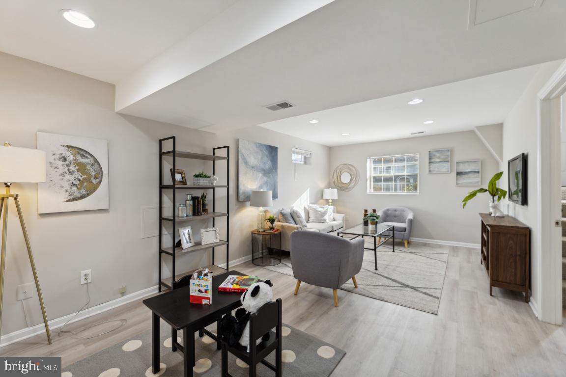 NORTH PINE RIDGE - Residential