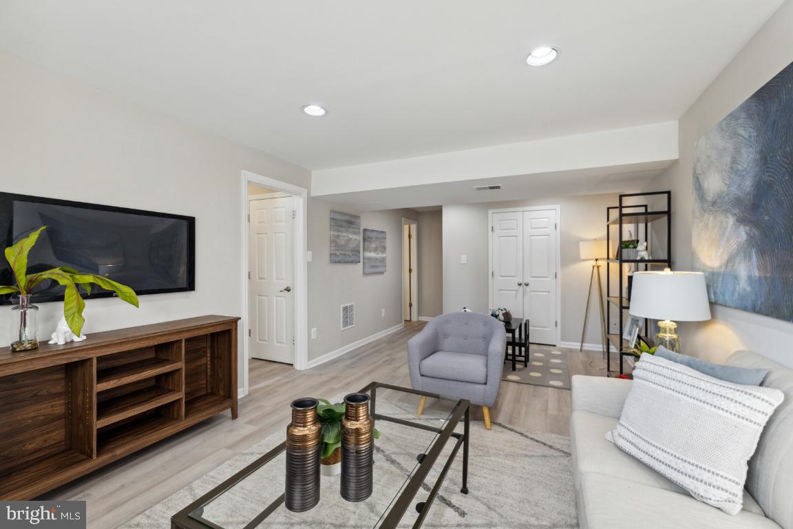 NORTH PINE RIDGE - Residential