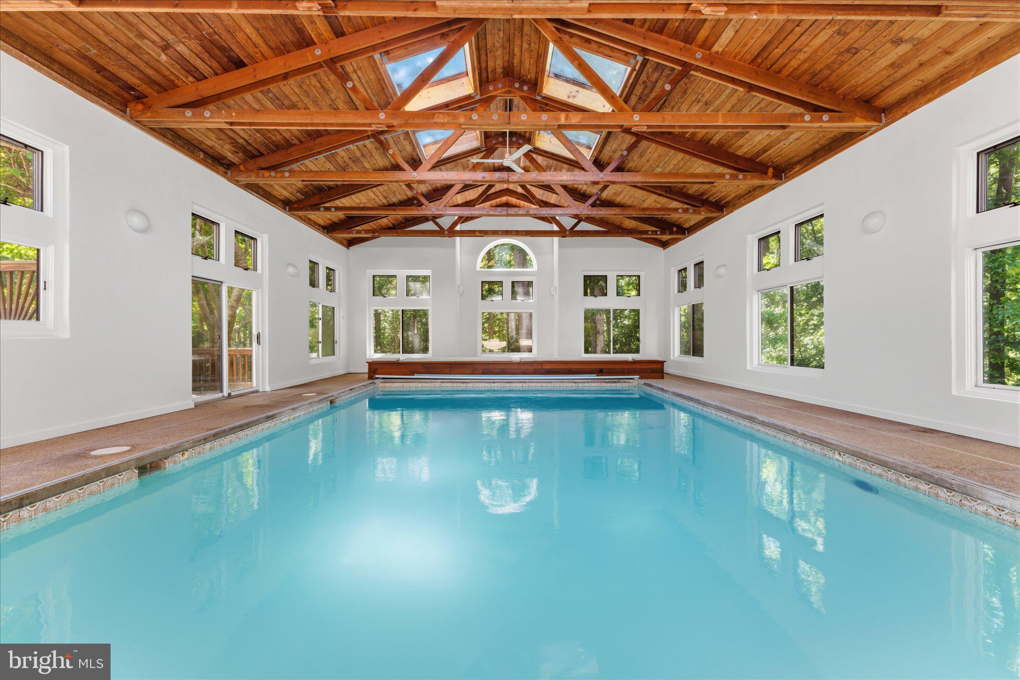 SEVEN HILLS - Residential