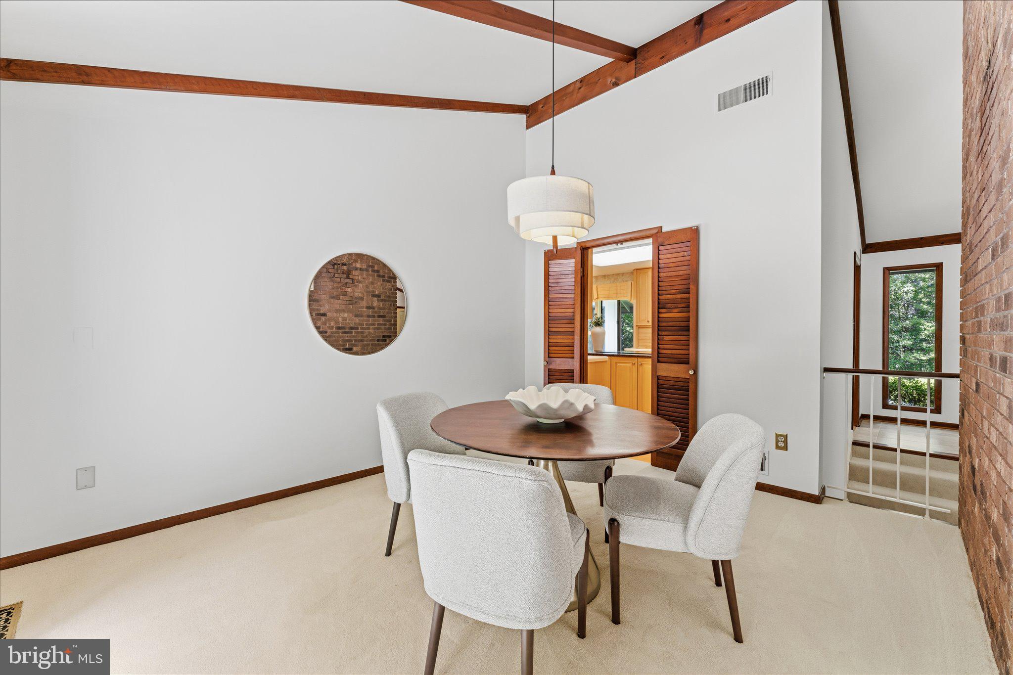 SEVEN HILLS - Residential