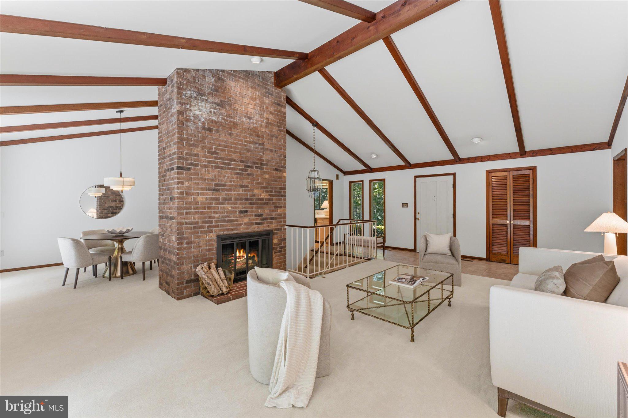 SEVEN HILLS - Residential