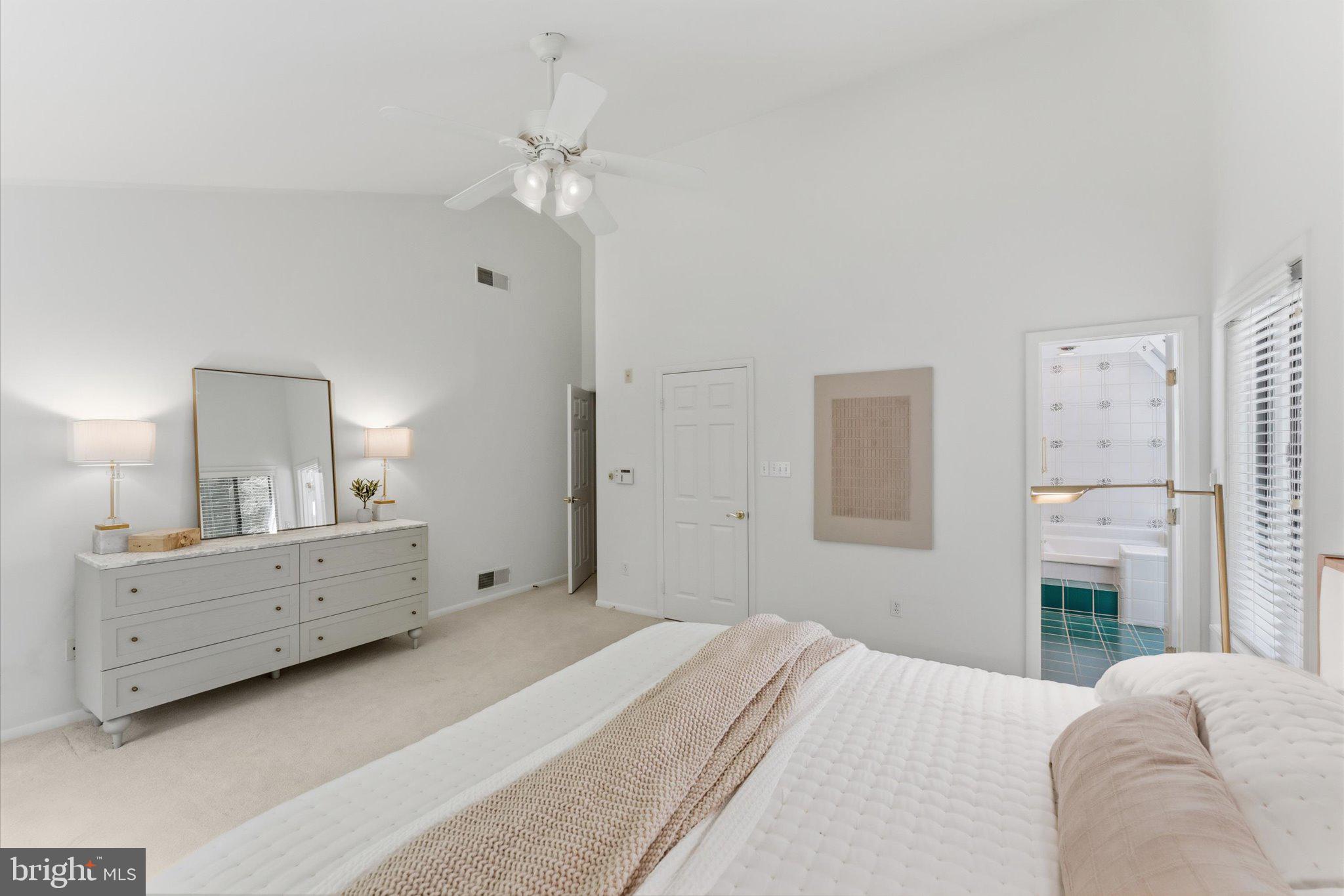 SEVEN HILLS - Residential