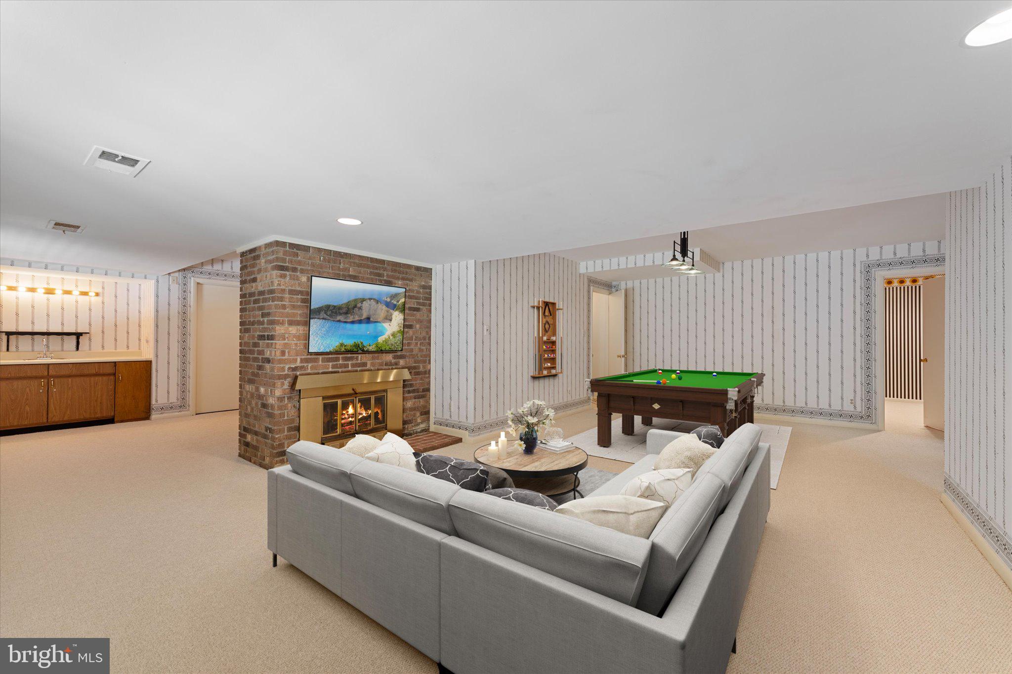 SEVEN HILLS - Residential