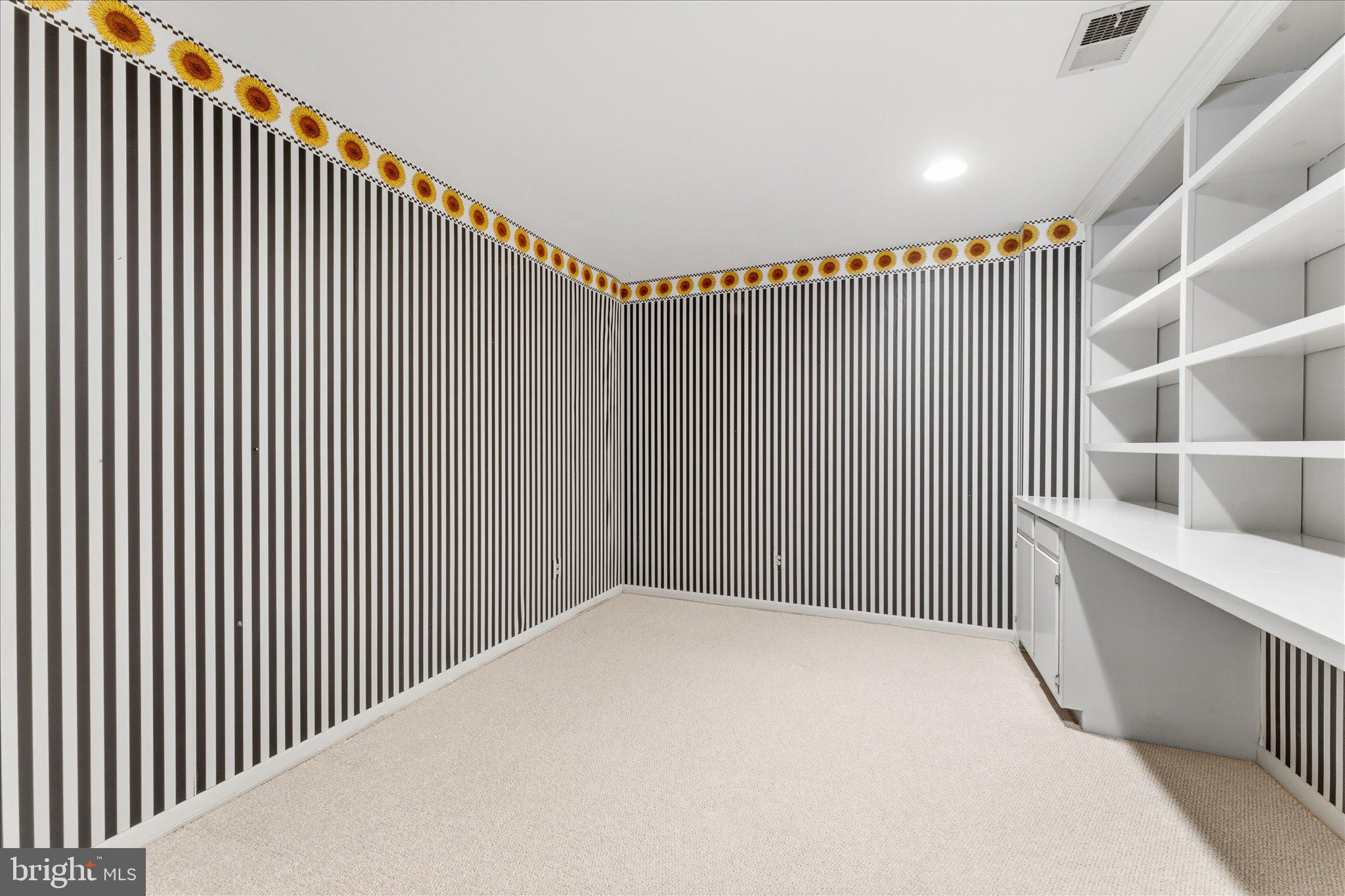 SEVEN HILLS - Residential