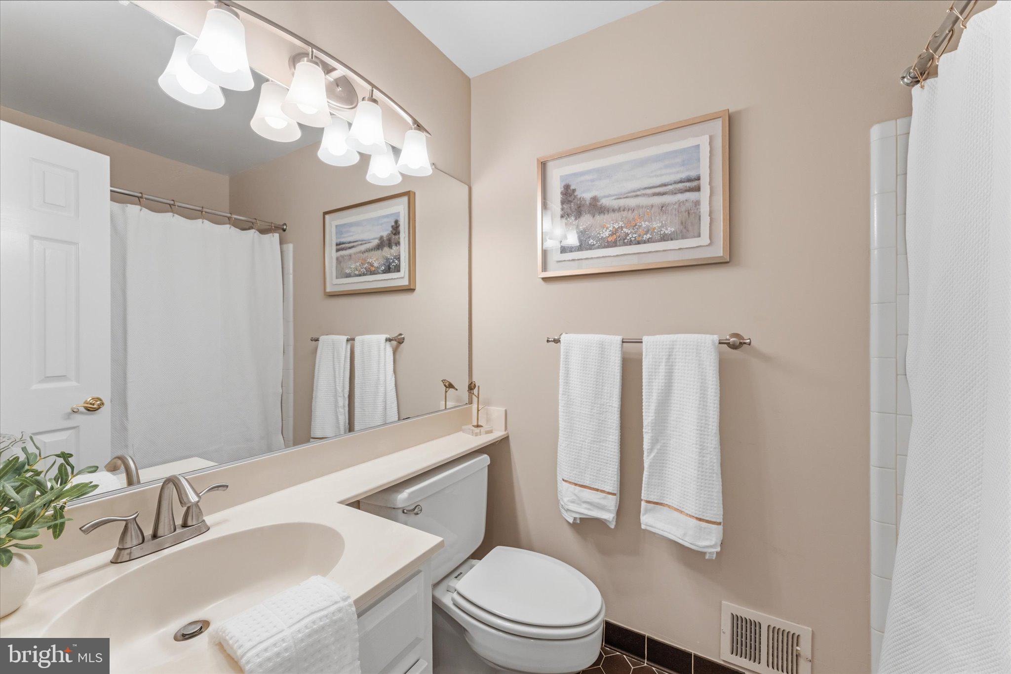 SEVEN HILLS - Residential