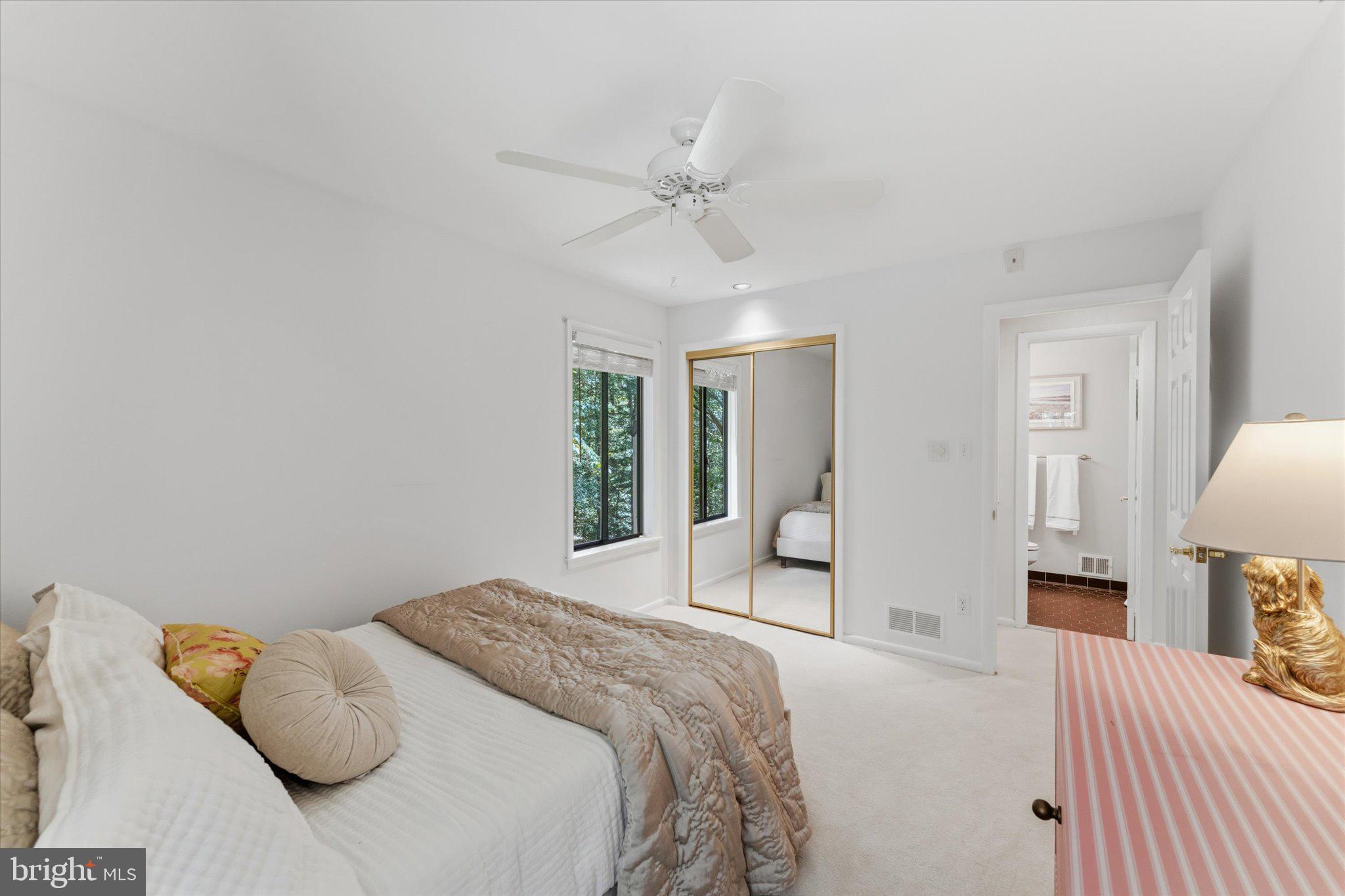 SEVEN HILLS - Residential