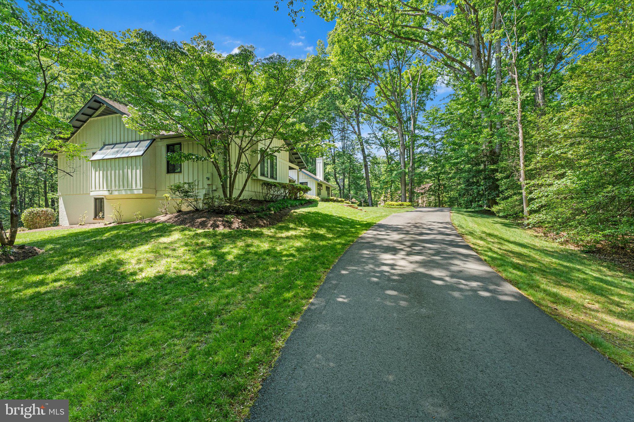 SEVEN HILLS - Residential