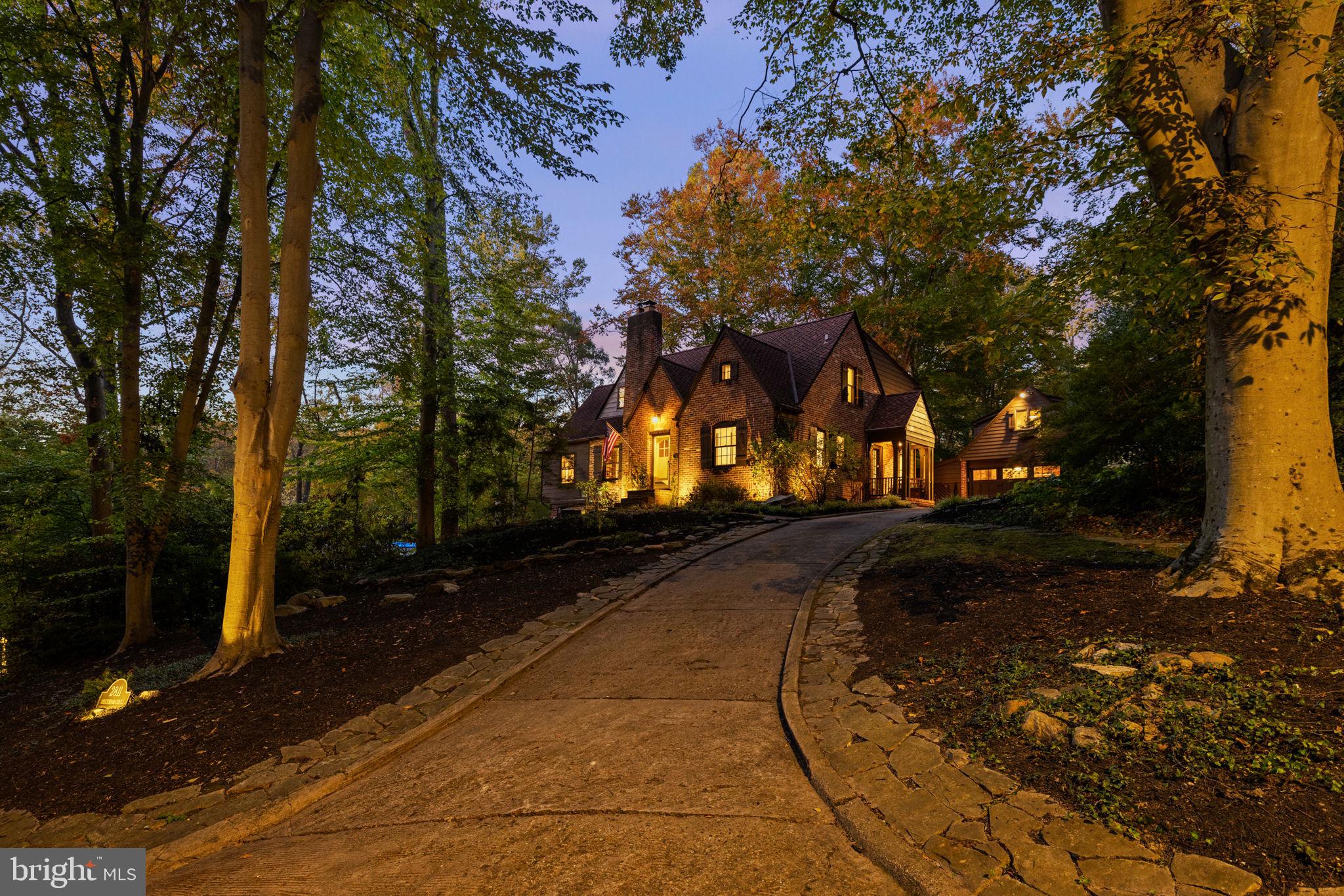 DOVER BALMORAL RIVERWOOD - Residential