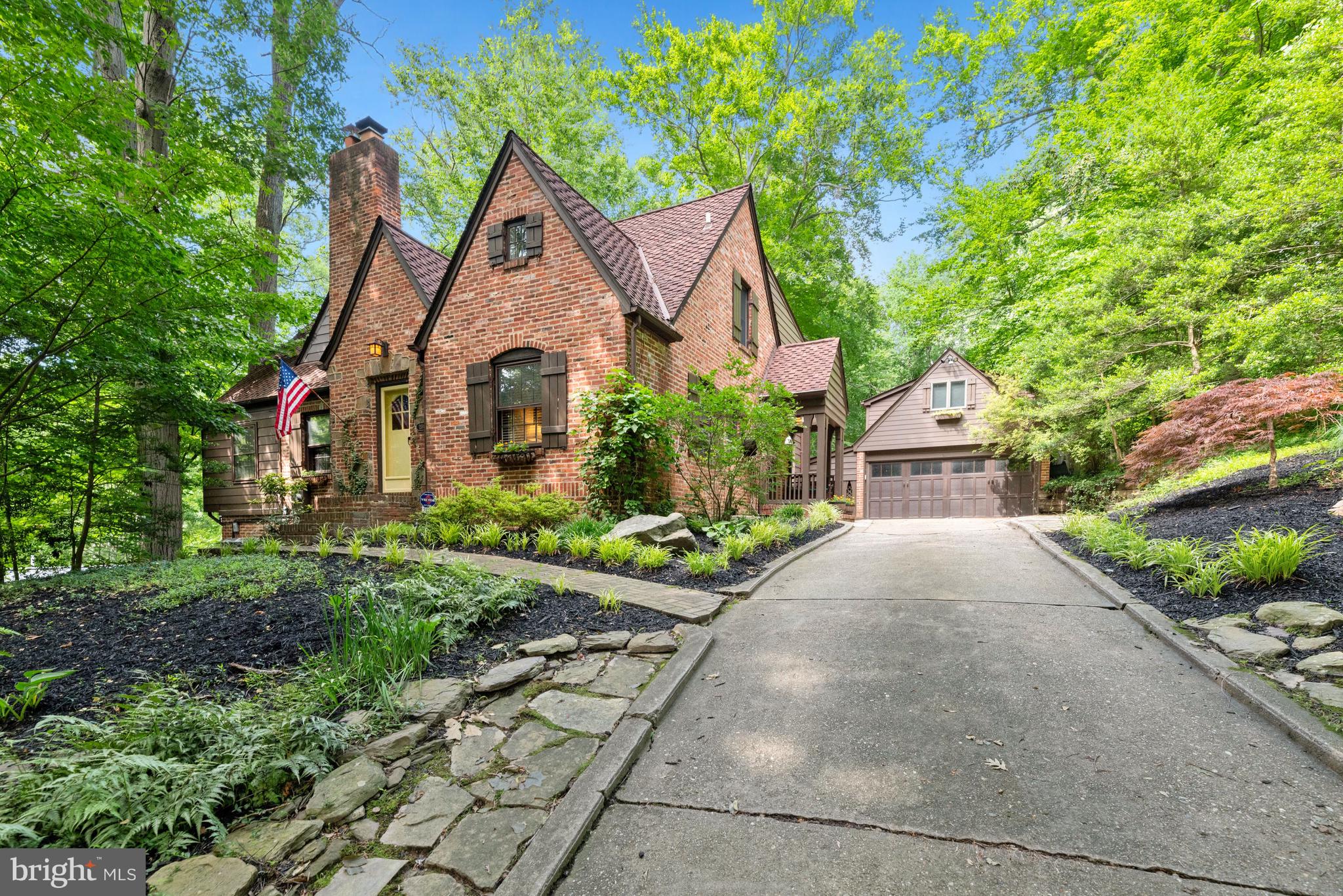 DOVER BALMORAL RIVERWOOD - Residential