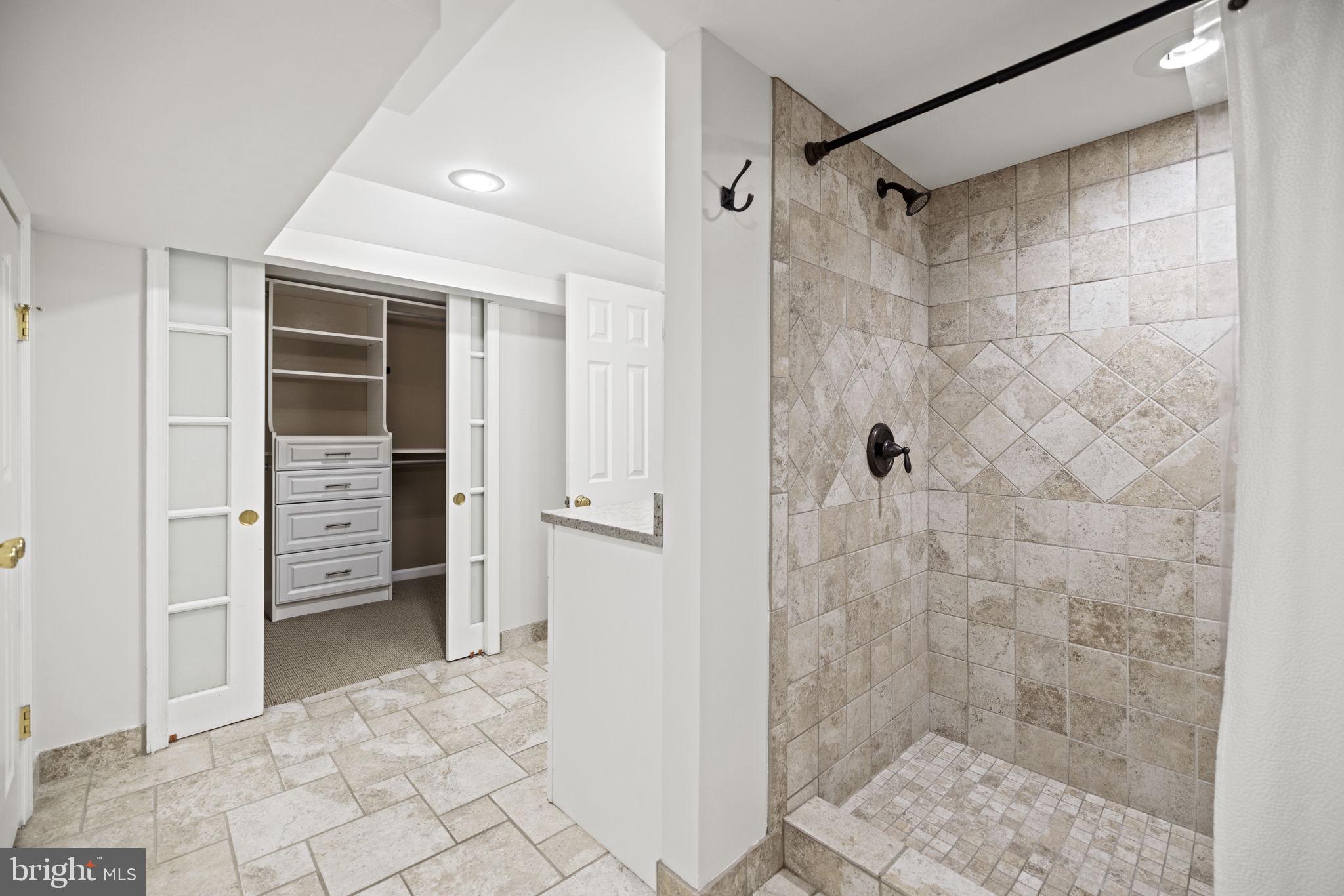 DOVER BALMORAL RIVERWOOD - Residential