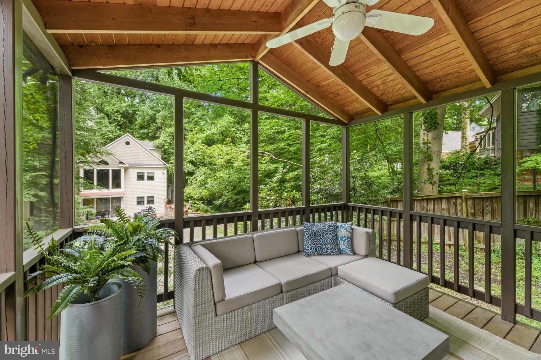 DOVER BALMORAL RIVERWOOD - Residential