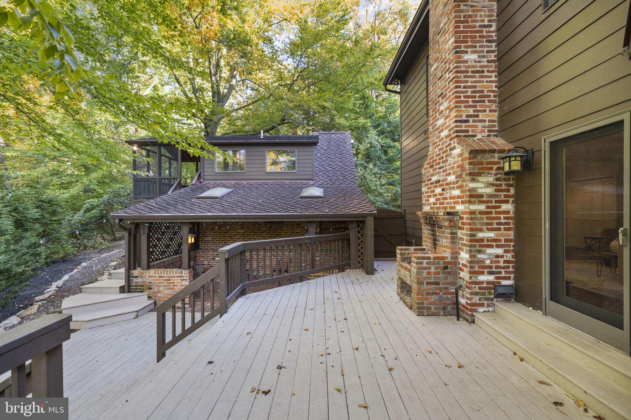 DOVER BALMORAL RIVERWOOD - Residential