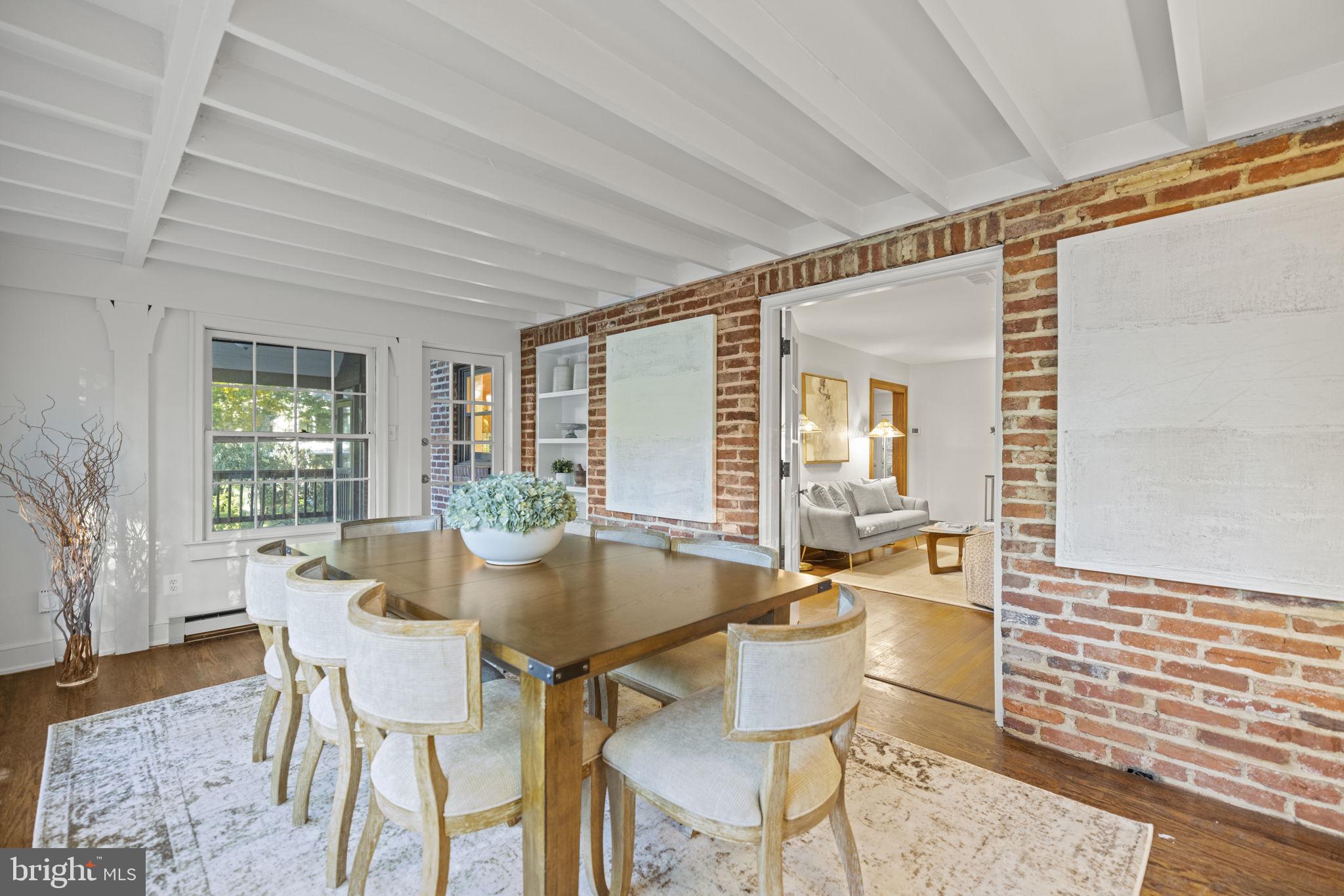 DOVER BALMORAL RIVERWOOD - Residential