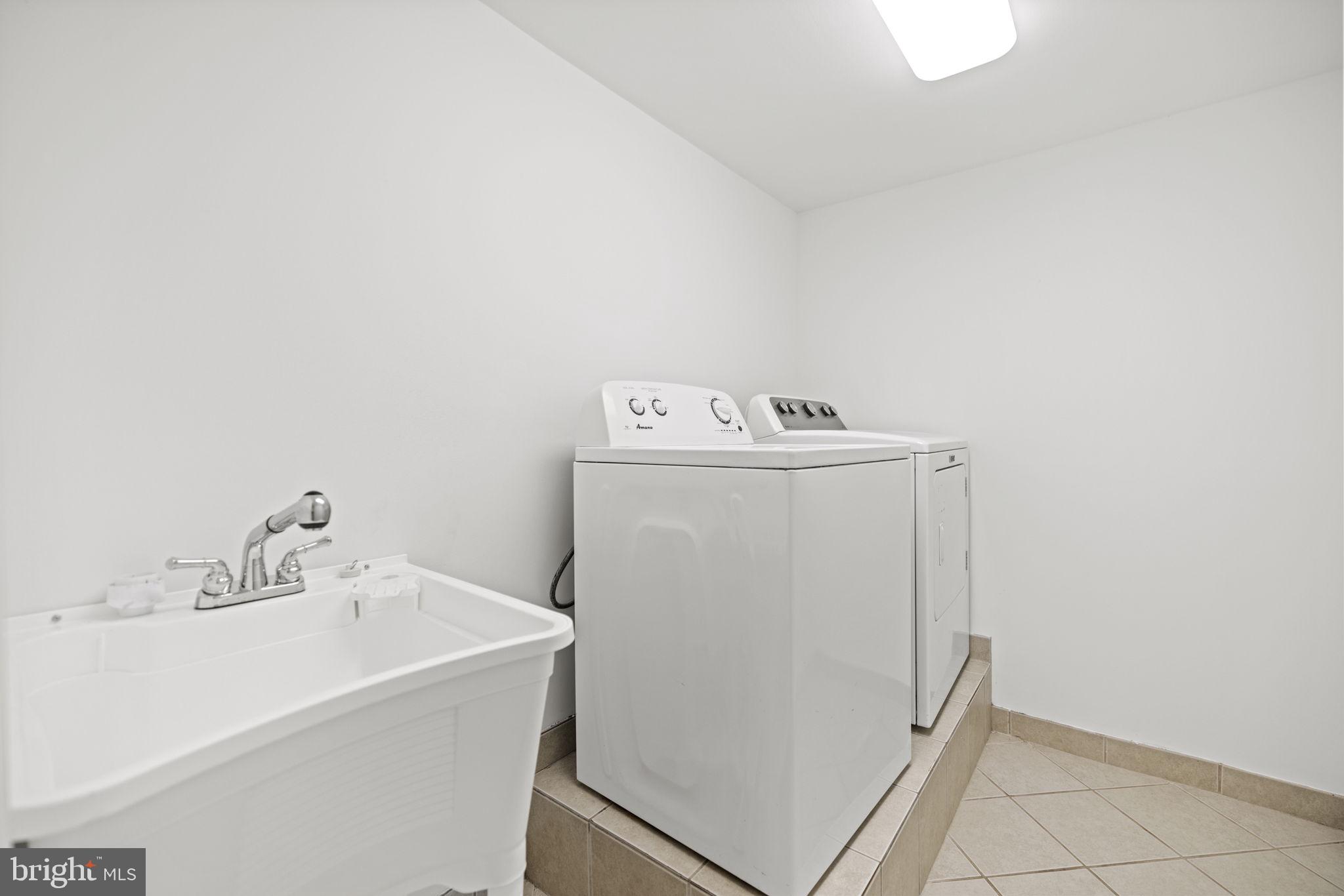 DOVER BALMORAL RIVERWOOD - Residential