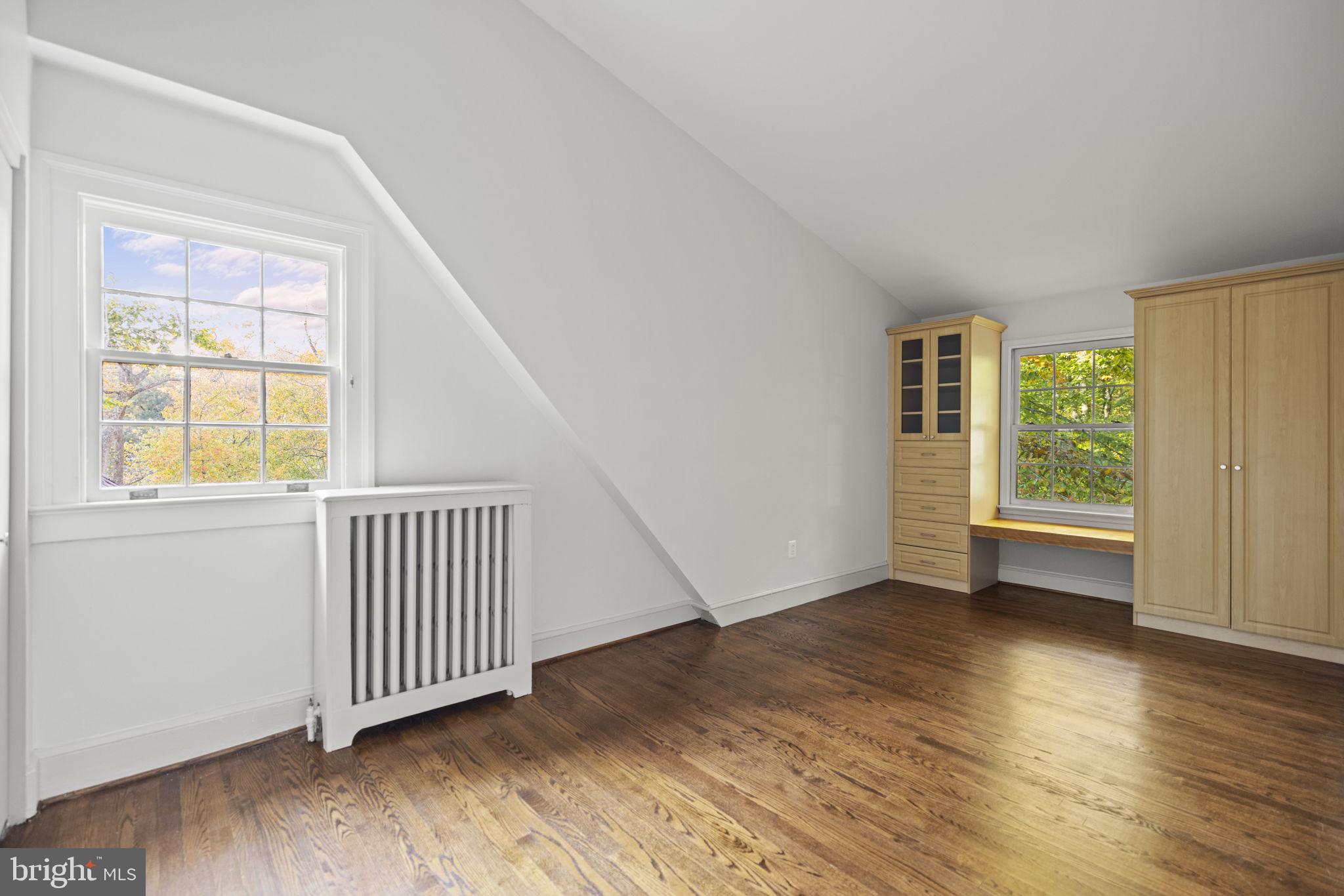 DOVER BALMORAL RIVERWOOD - Residential