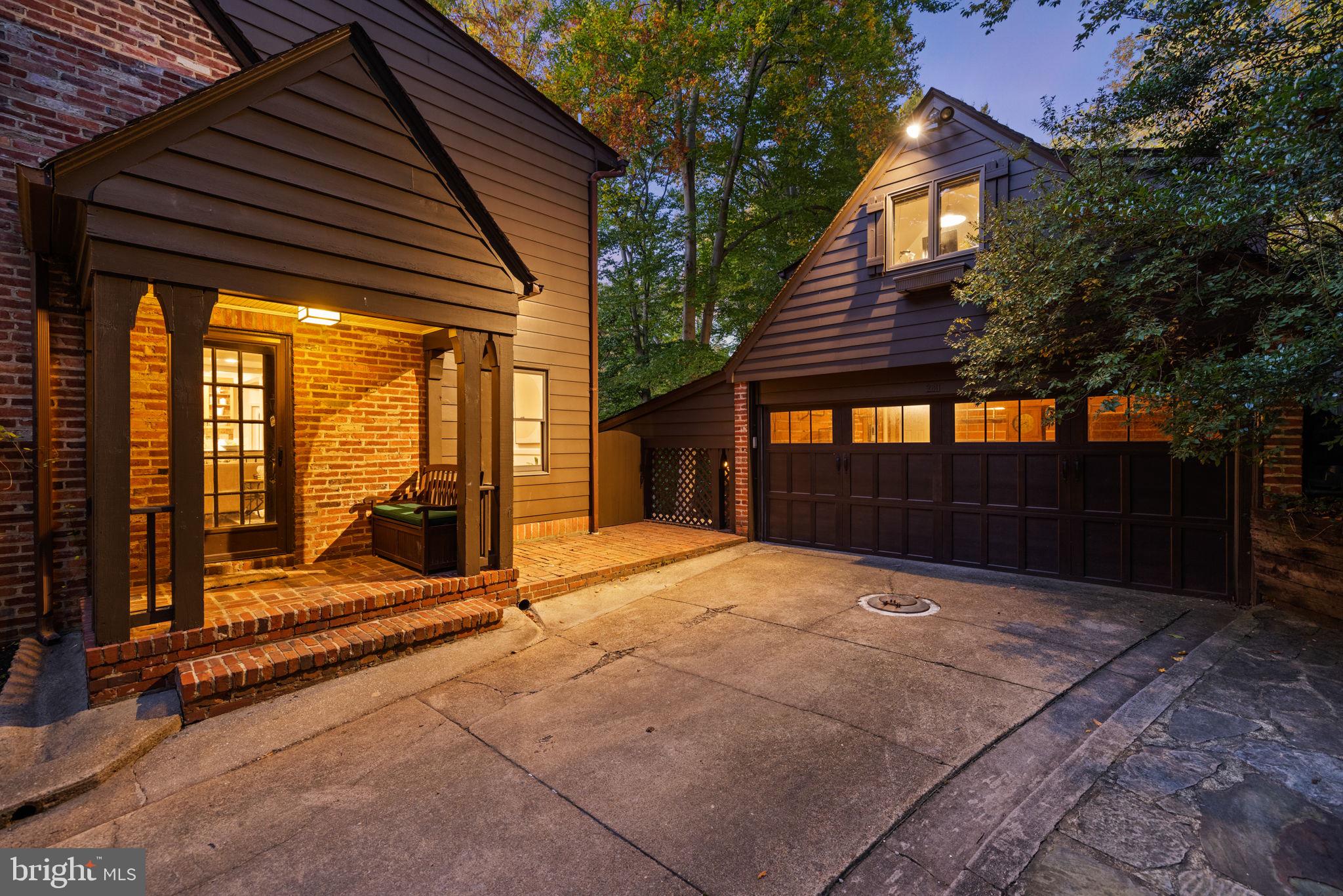 DOVER BALMORAL RIVERWOOD - Residential