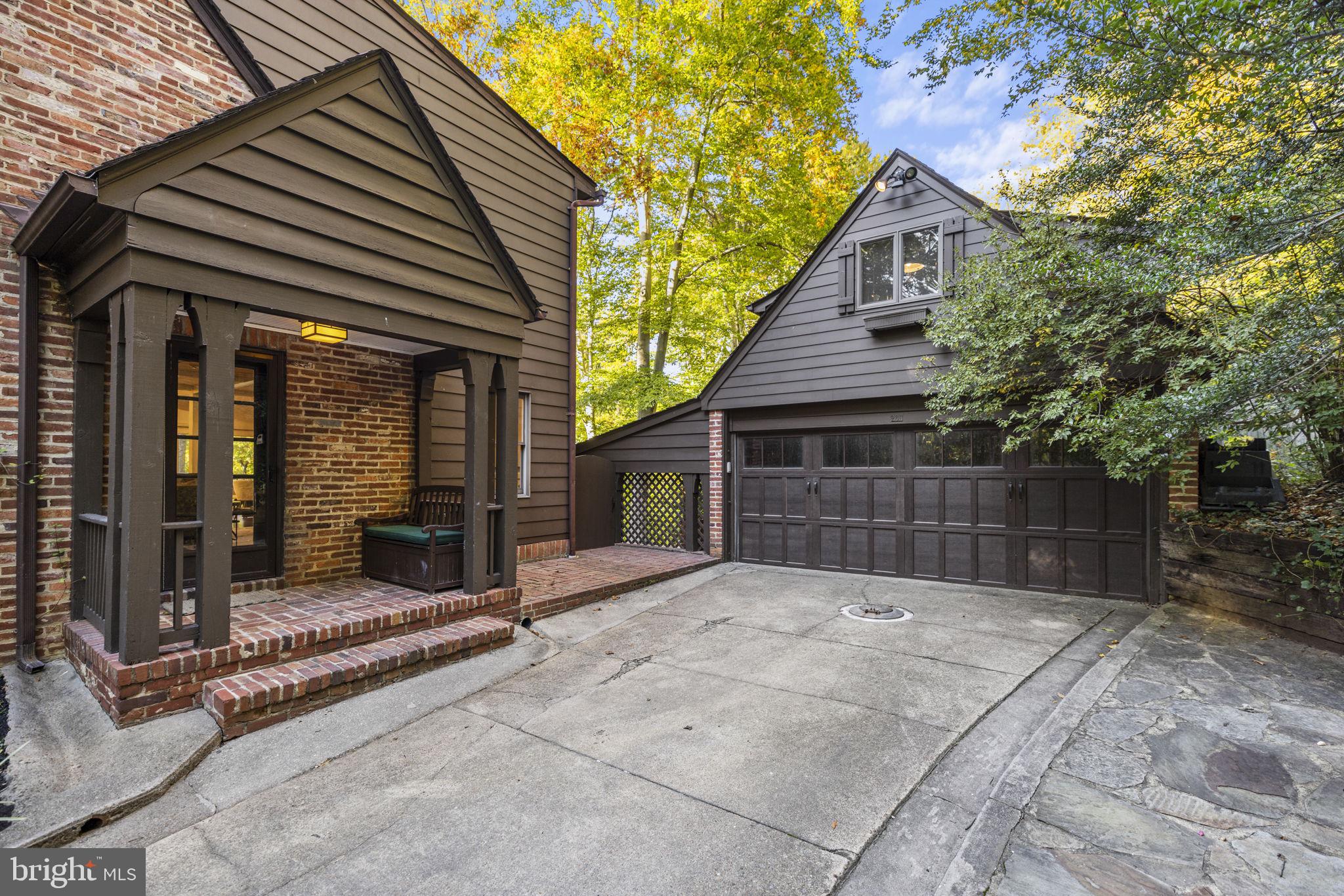 DOVER BALMORAL RIVERWOOD - Residential