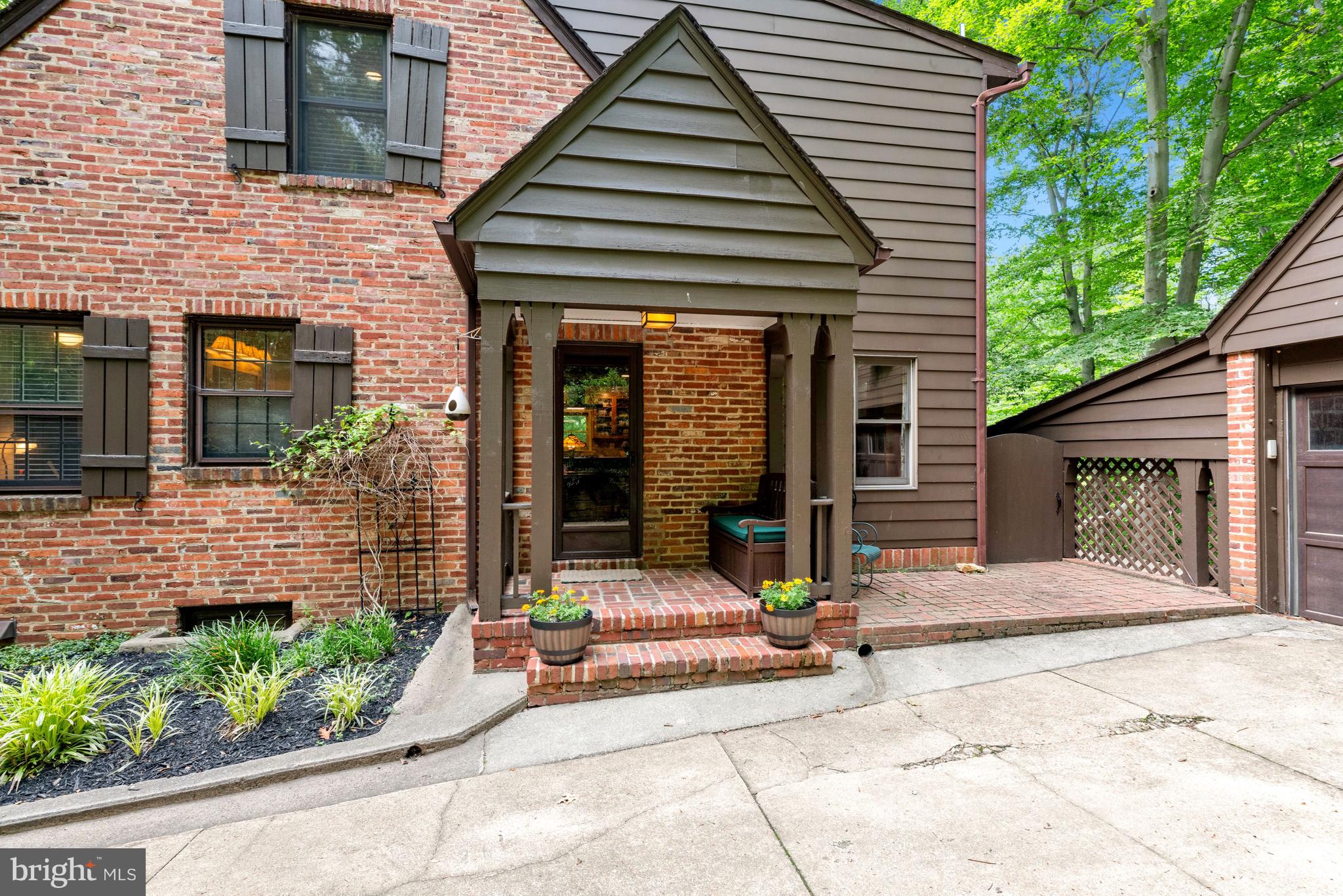 DOVER BALMORAL RIVERWOOD - Residential