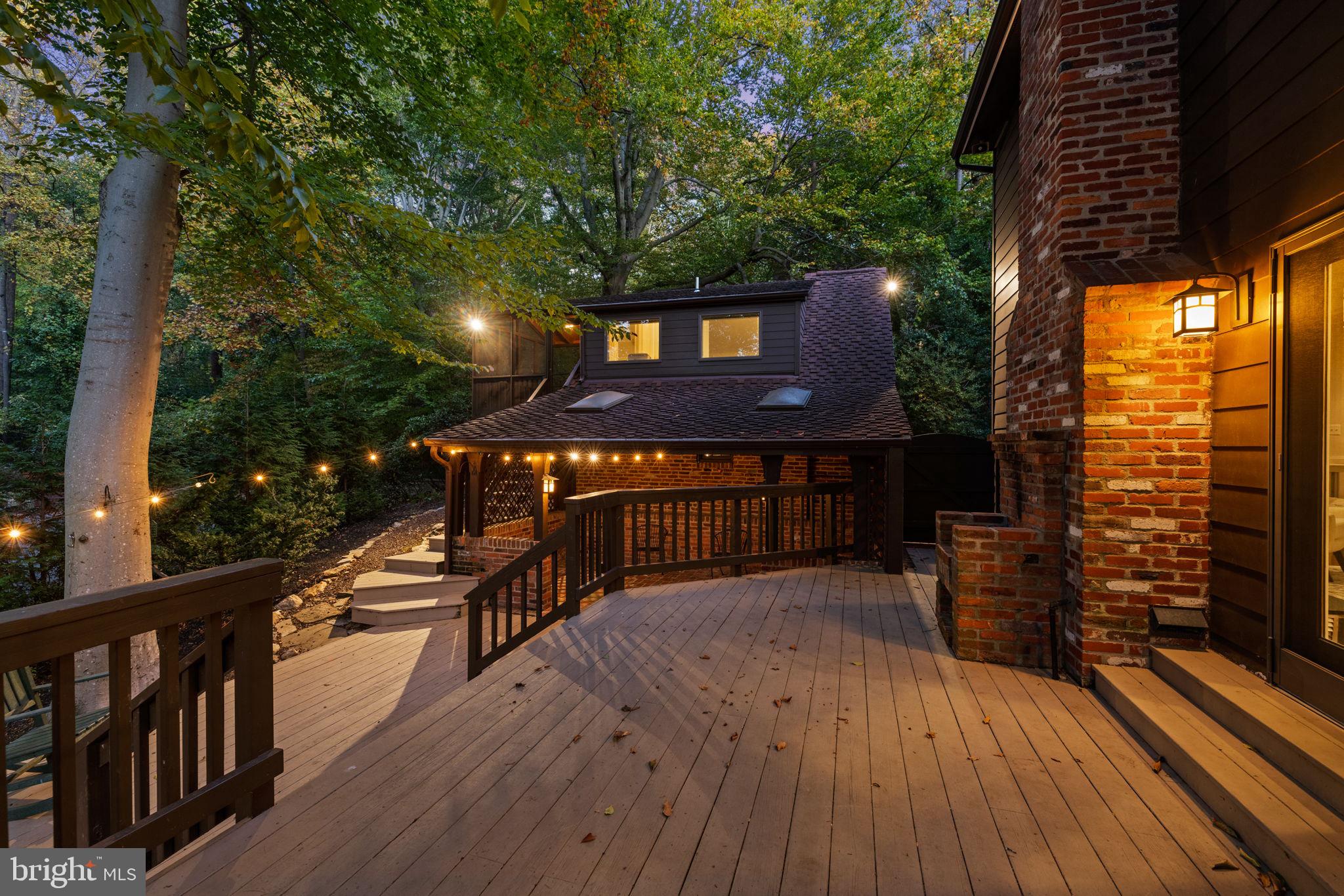 DOVER BALMORAL RIVERWOOD - Residential