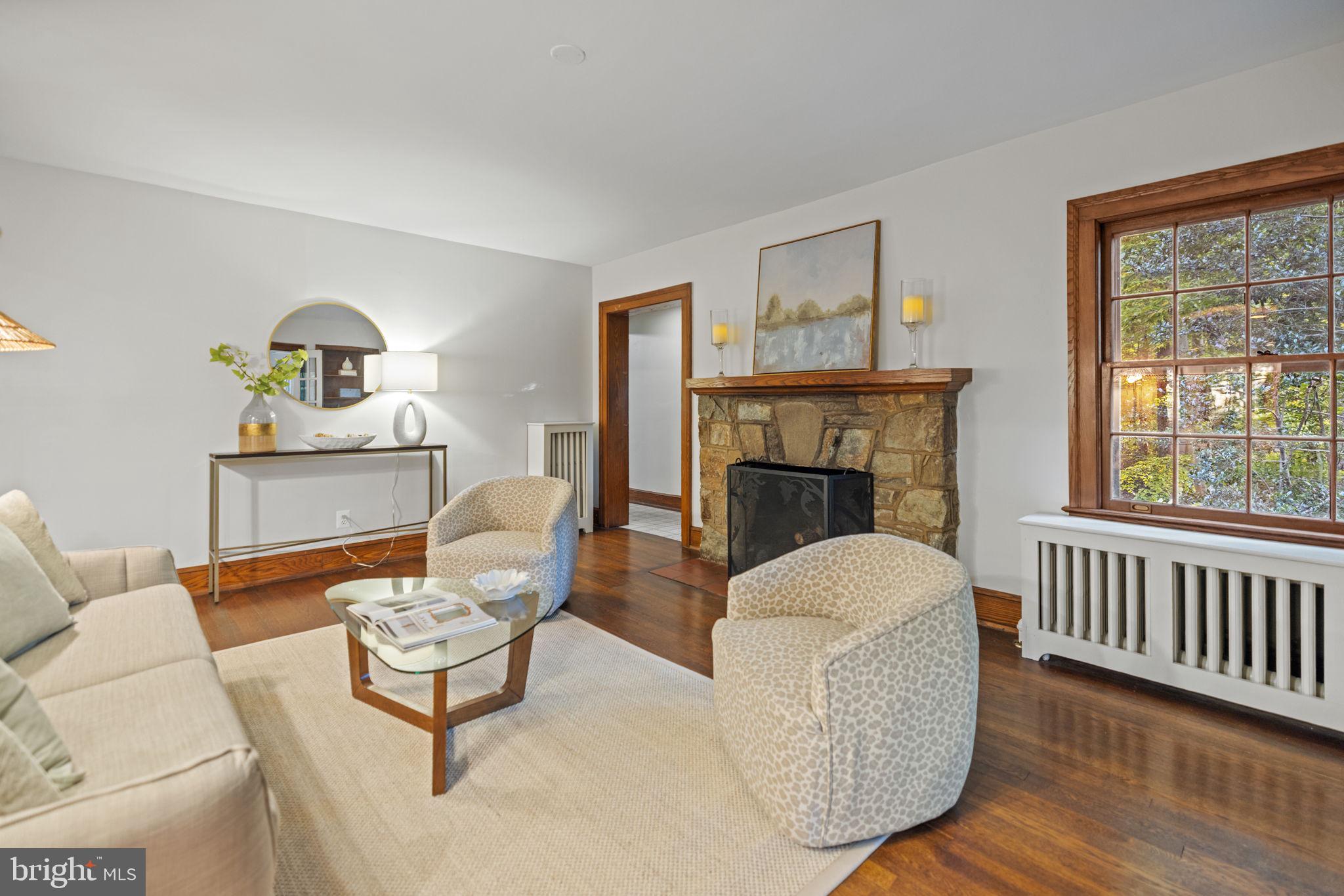 DOVER BALMORAL RIVERWOOD - Residential