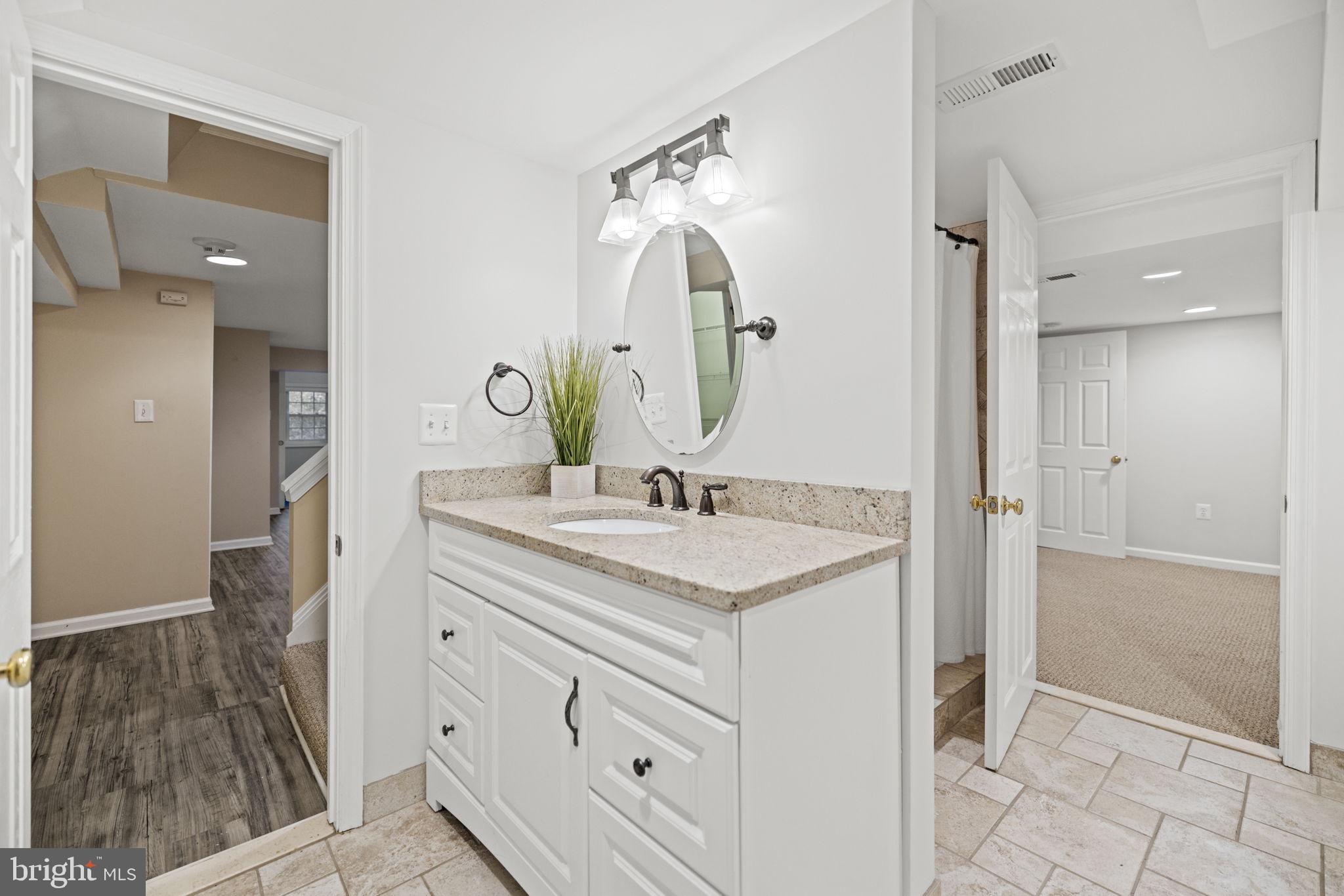 DOVER BALMORAL RIVERWOOD - Residential