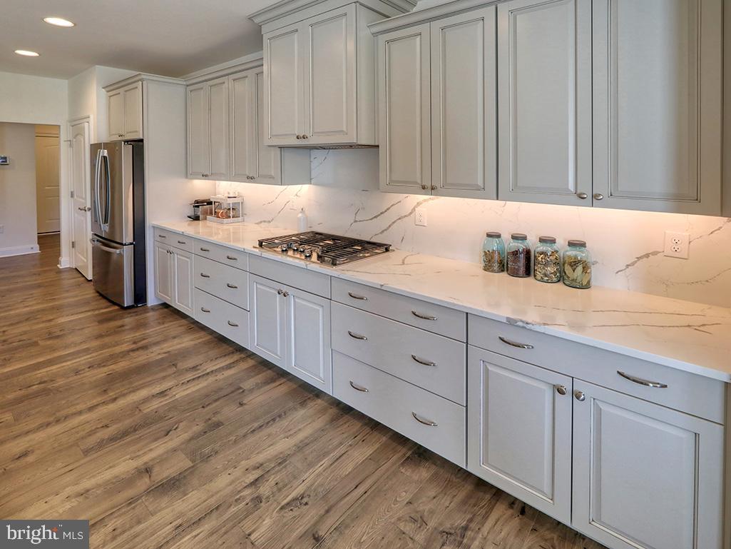 THE VINES OF SANDHILL - Residential