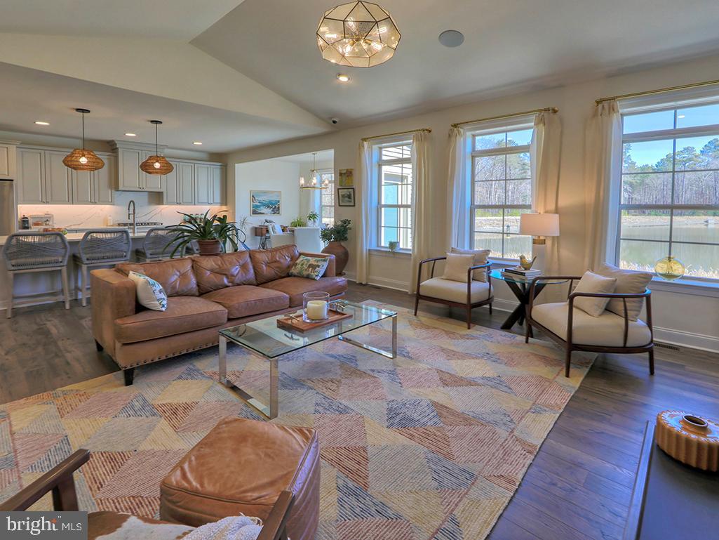 THE VINES OF SANDHILL - Residential