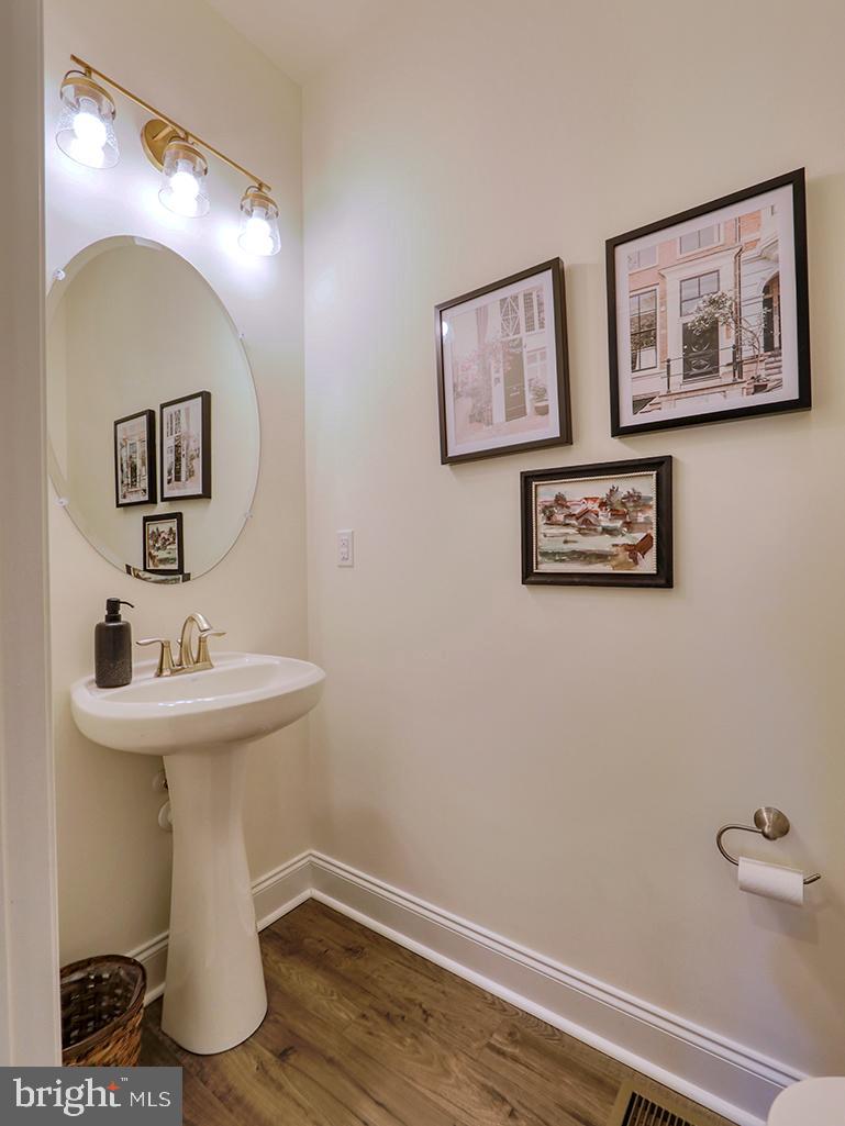 THE VINES OF SANDHILL - Residential