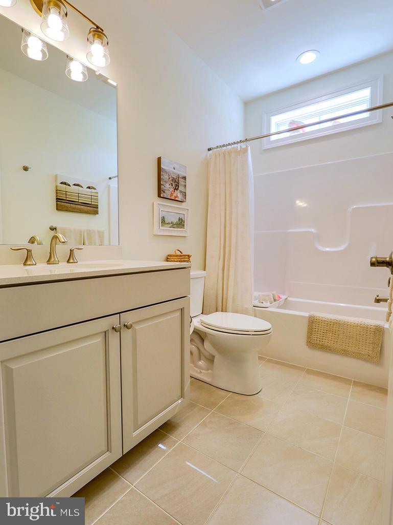 THE VINES OF SANDHILL - Residential