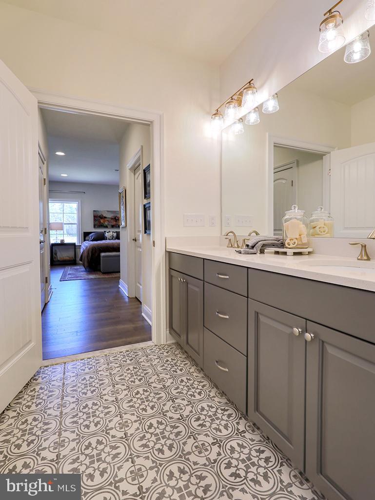 THE VINES OF SANDHILL - Residential