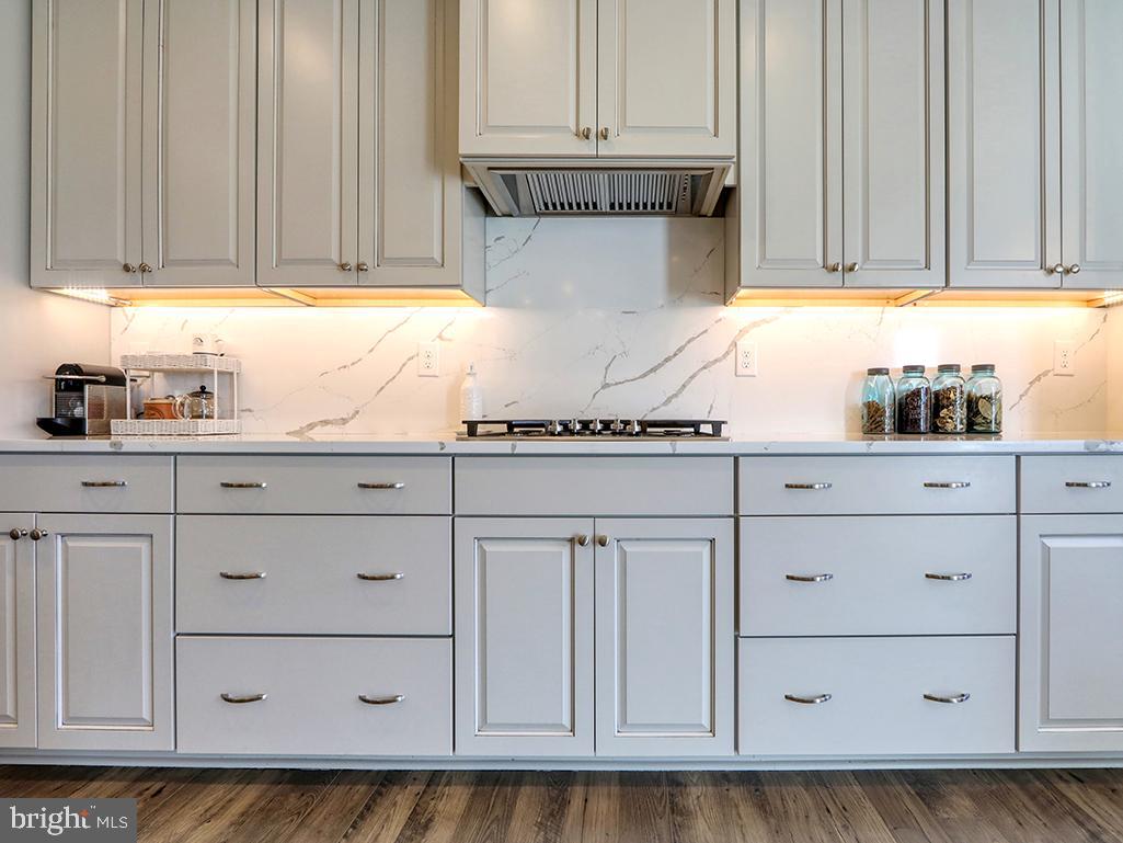 THE VINES OF SANDHILL - Residential