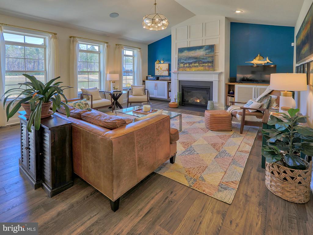 THE VINES OF SANDHILL - Residential