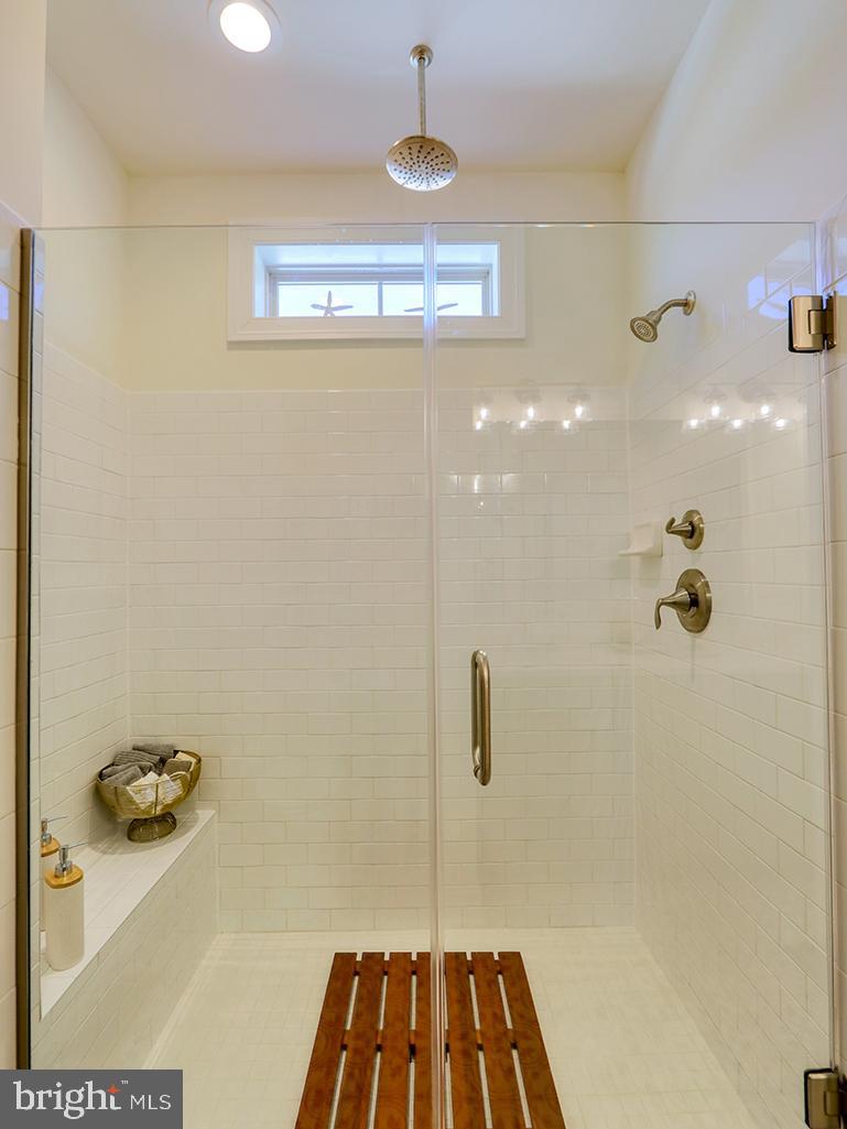 THE VINES OF SANDHILL - Residential