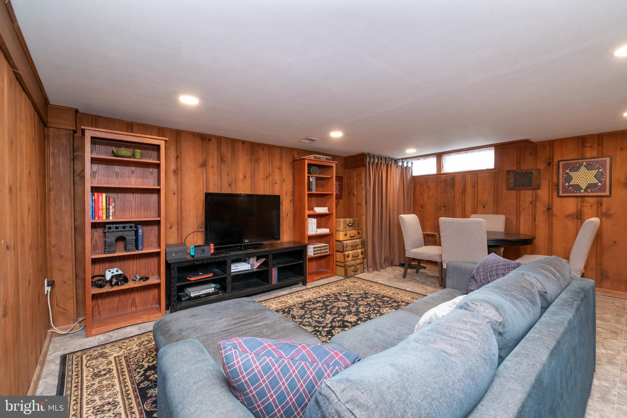 LOCH RAVEN VILLAGE - Residential